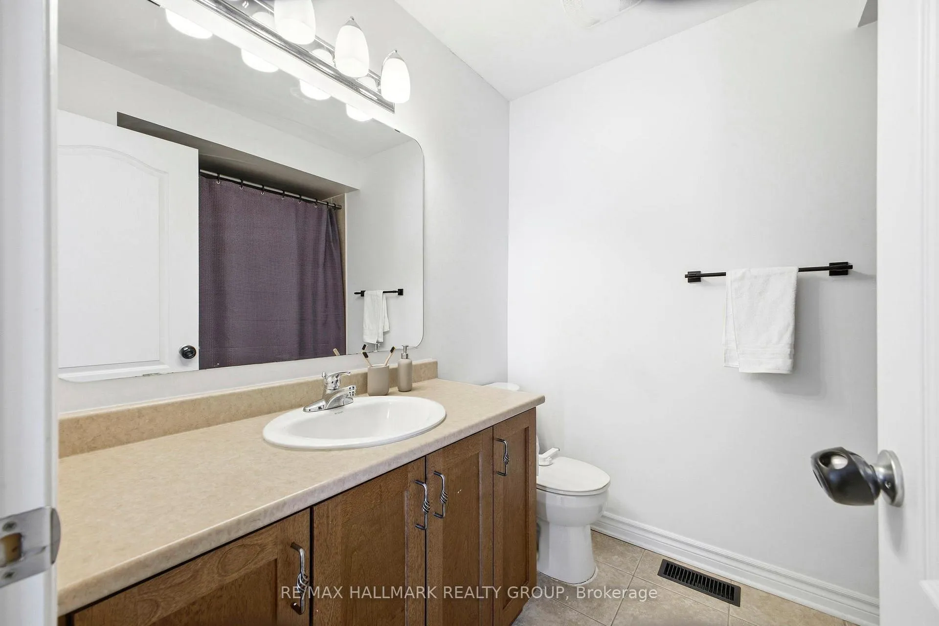 Photo 24 of 355 Widgeon Way, Ottawa, Blossom Park/Kemp Park/Findlay Creek — HOMEH