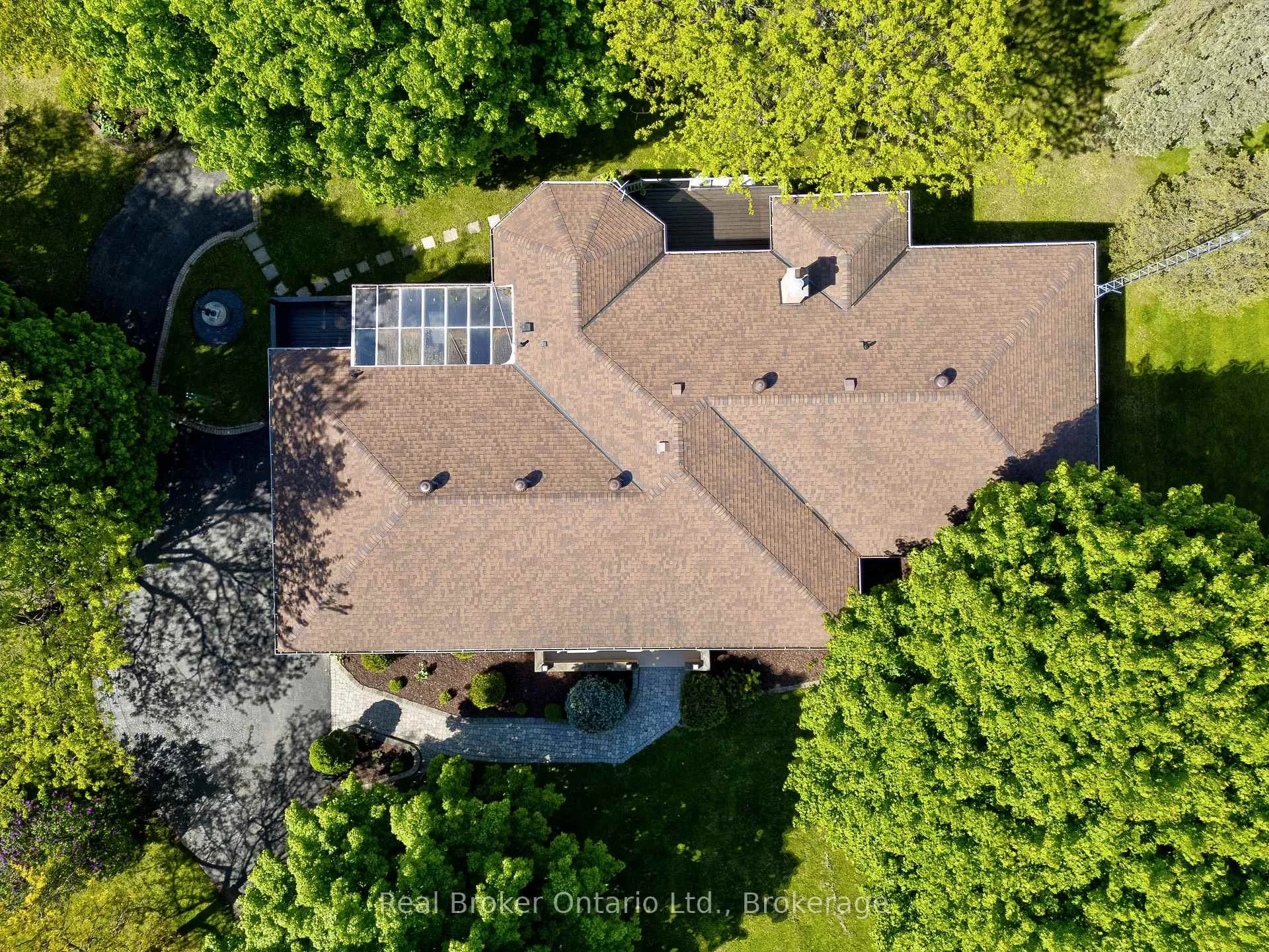 Photo 4 of 10158 Old Pine Crest Road, Halton Hills, Rural Halton Hills — HOMEH