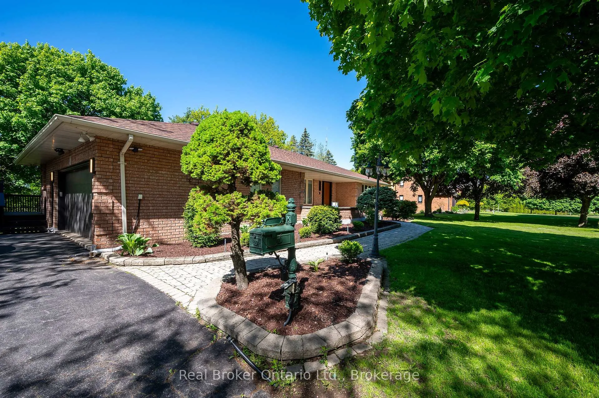 Photo 11 of 10158 Old Pine Crest Road, Halton Hills, Rural Halton Hills — HOMEH