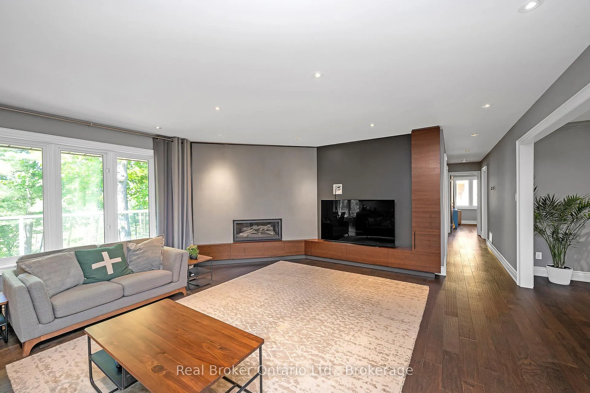 Photo 17 of 10158 Old Pine Crest Road, Halton Hills, Rural Halton Hills — HOMEH
