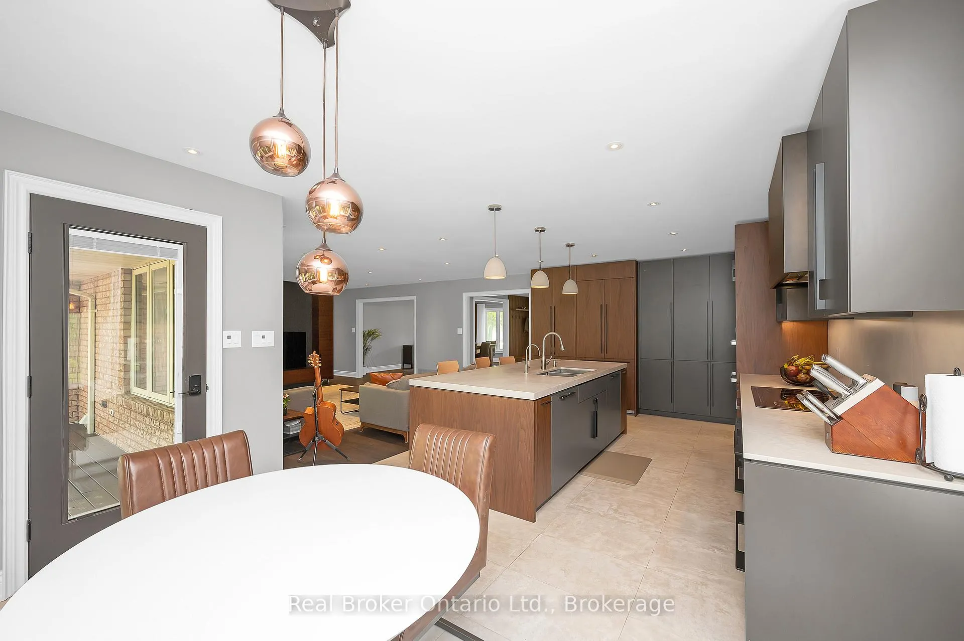 Photo 20 of 10158 Old Pine Crest Road, Halton Hills, Rural Halton Hills — HOMEH