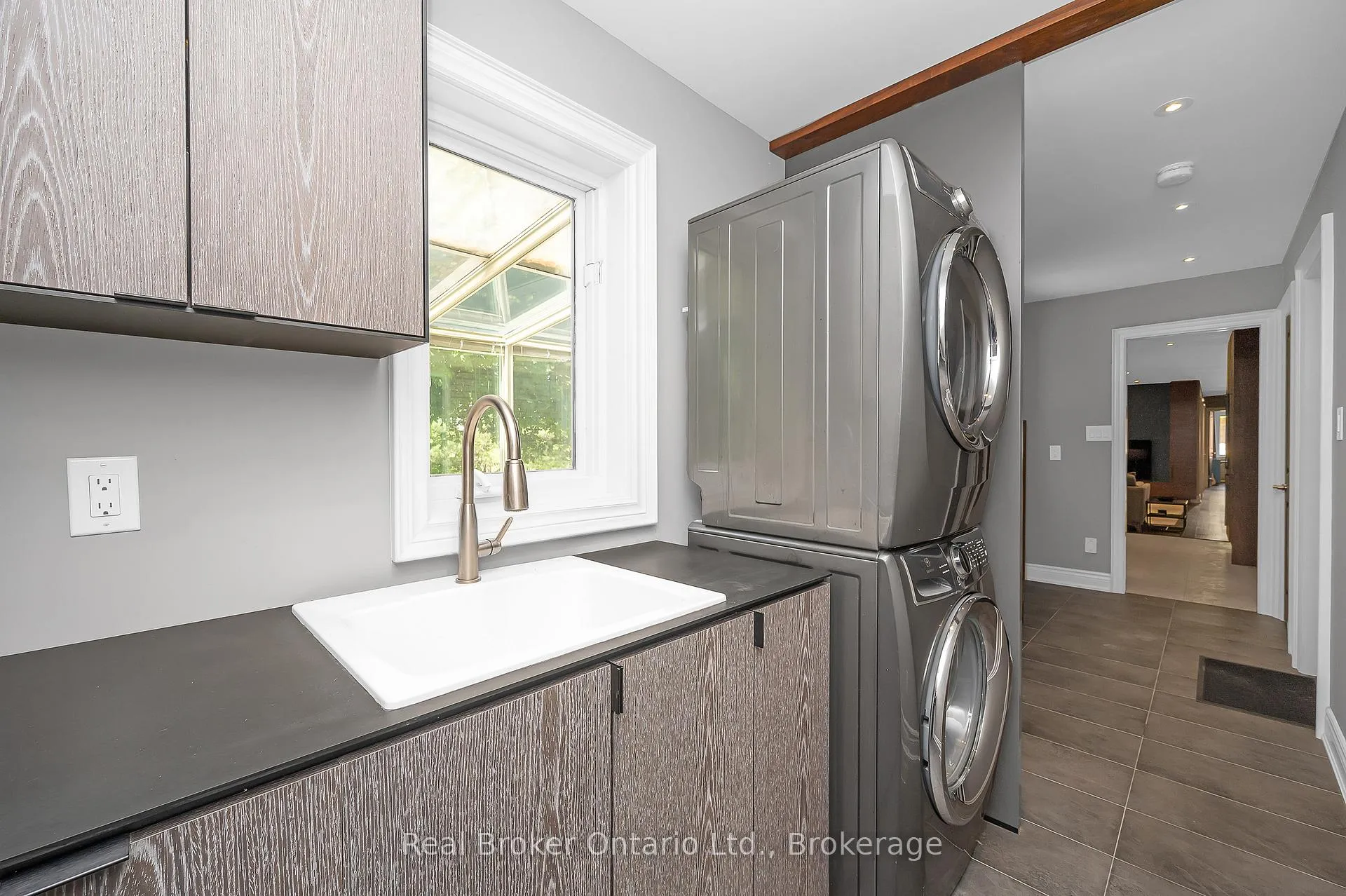 Photo 26 of 10158 Old Pine Crest Road, Halton Hills, Rural Halton Hills — HOMEH