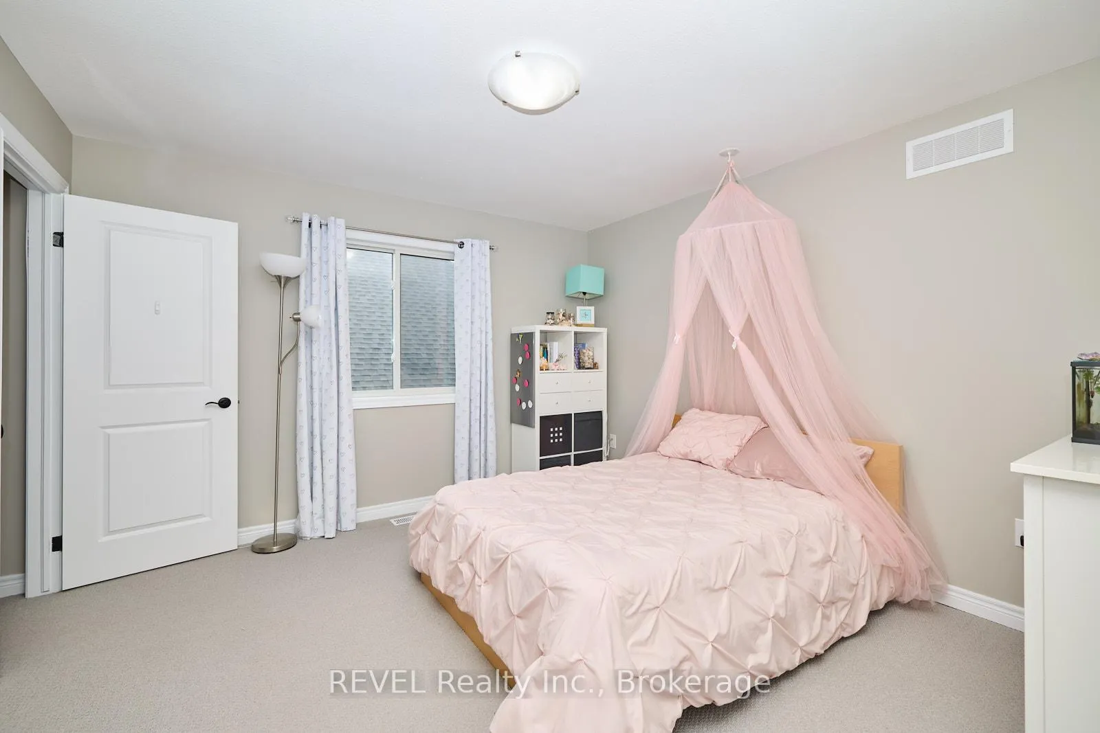 Photo 21 of 18 Brewerton Boulevard, Pelham, Fonthill — HOMEH