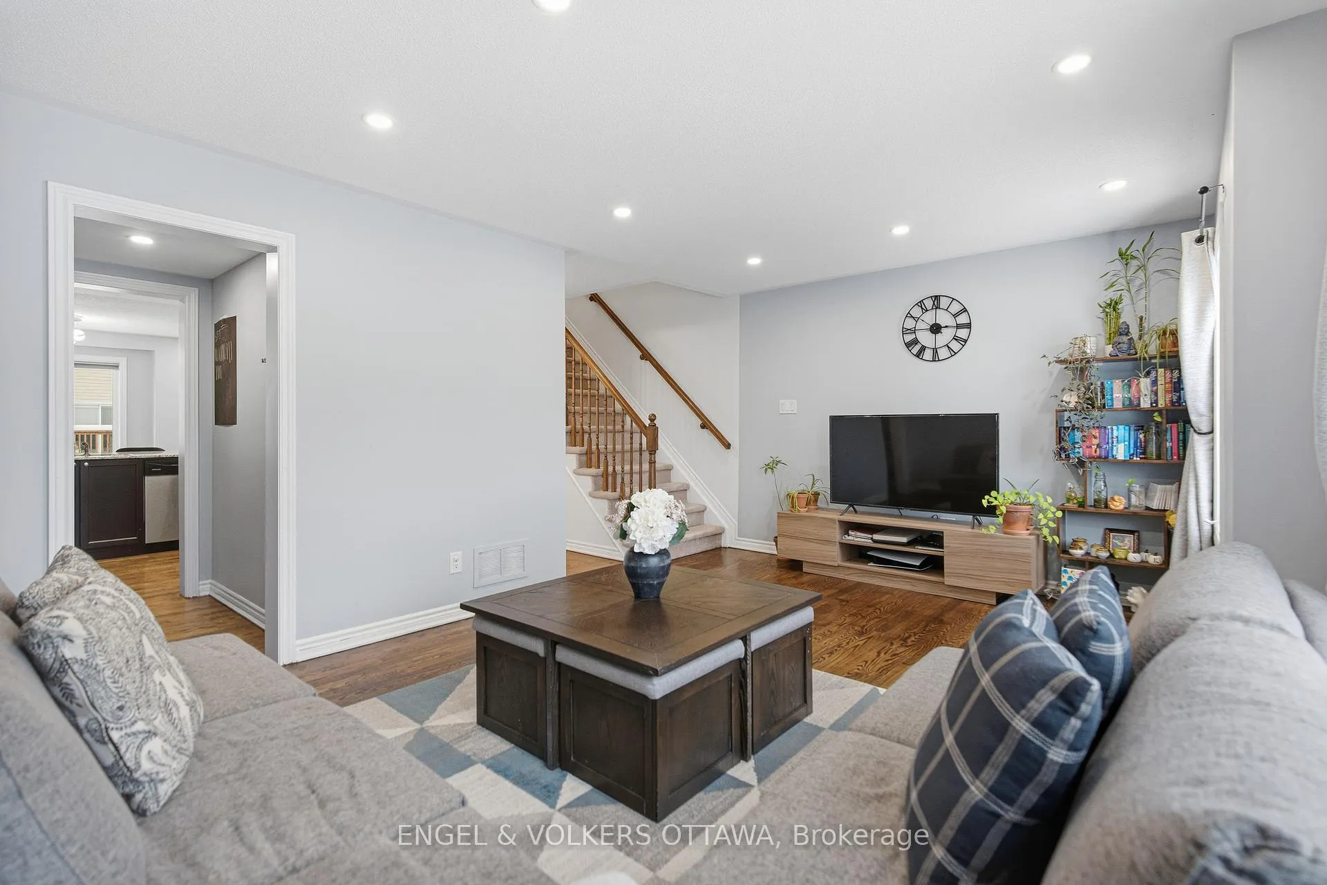 Photo 23 of 476 Coldwater Crescent, Ottawa, Kanata - Emerald Meadows/Trailwest — HOMEH