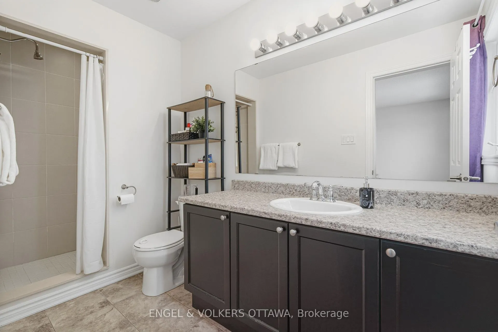 Photo 29 of 476 Coldwater Crescent, Ottawa, Kanata - Emerald Meadows/Trailwest — HOMEH