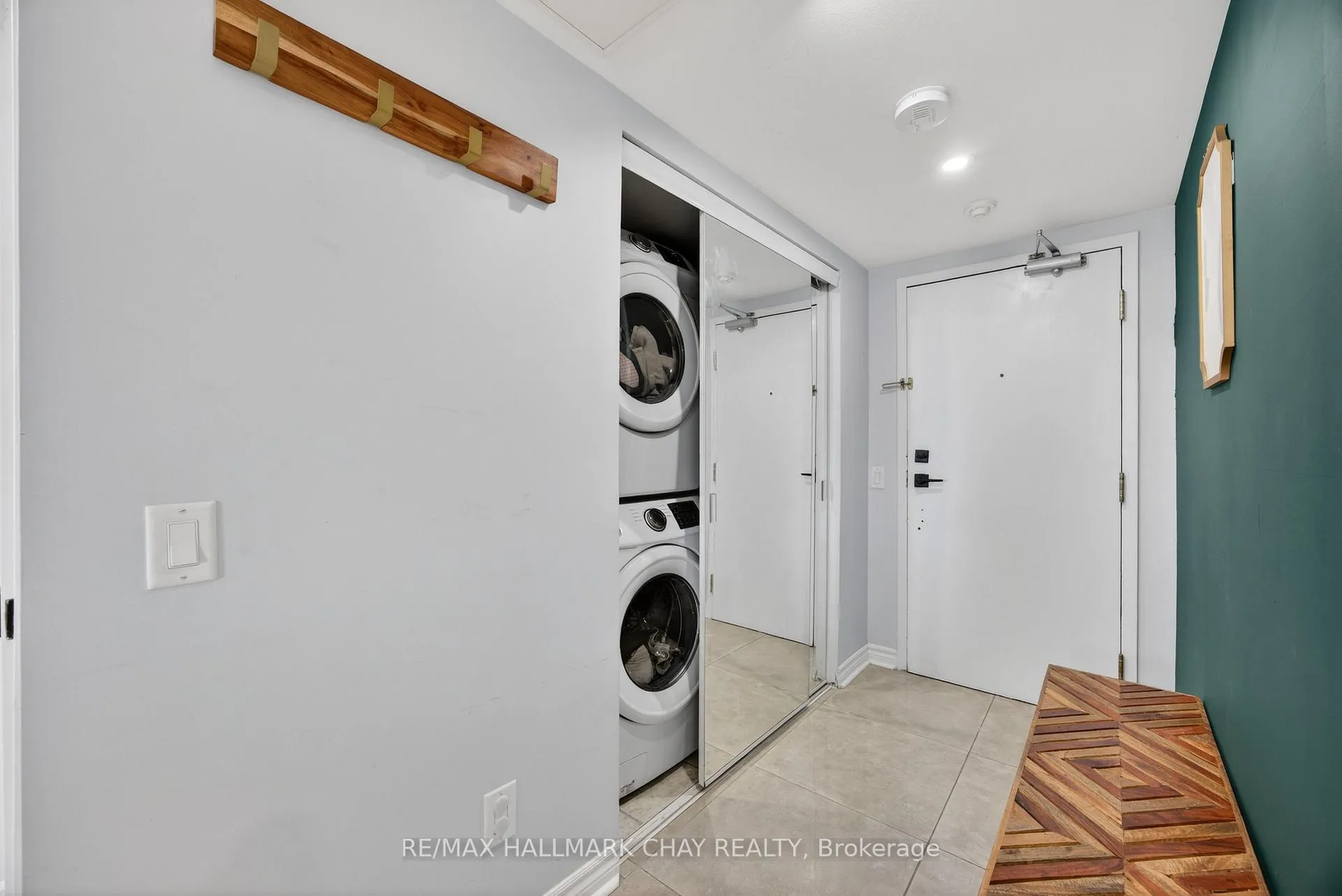 Photo 13 of Unit 508, 160 Wellington Street E, Aurora, Aurora Village — HOMEH