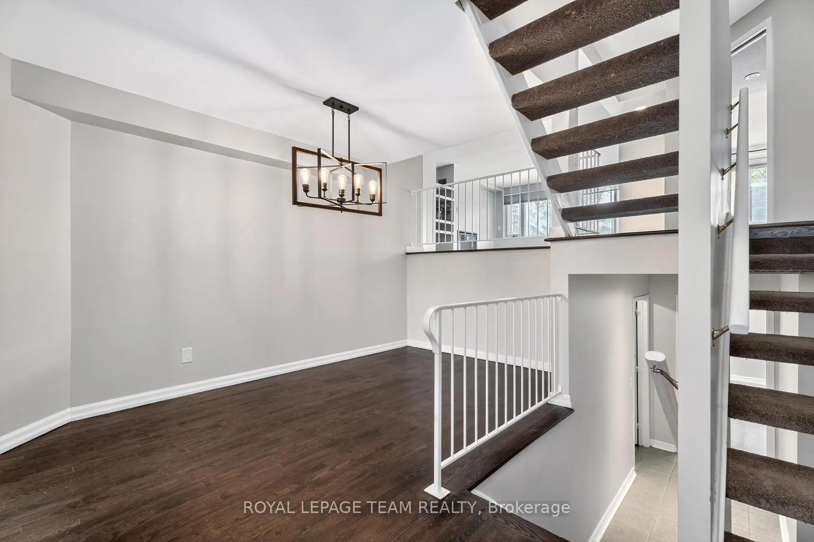 Photo 11 of Unit 10, 290 Cathcart Street, Ottawa, Lower Town — HOMEH