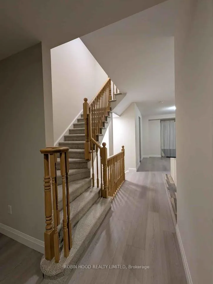 Photo 14 of Unit 11, 2220 Queensway Drive, Burlington, Freeman — HOMEH