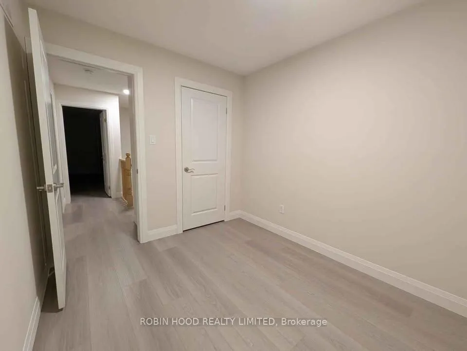 Photo 19 of Unit 11, 2220 Queensway Drive, Burlington, Freeman — HOMEH