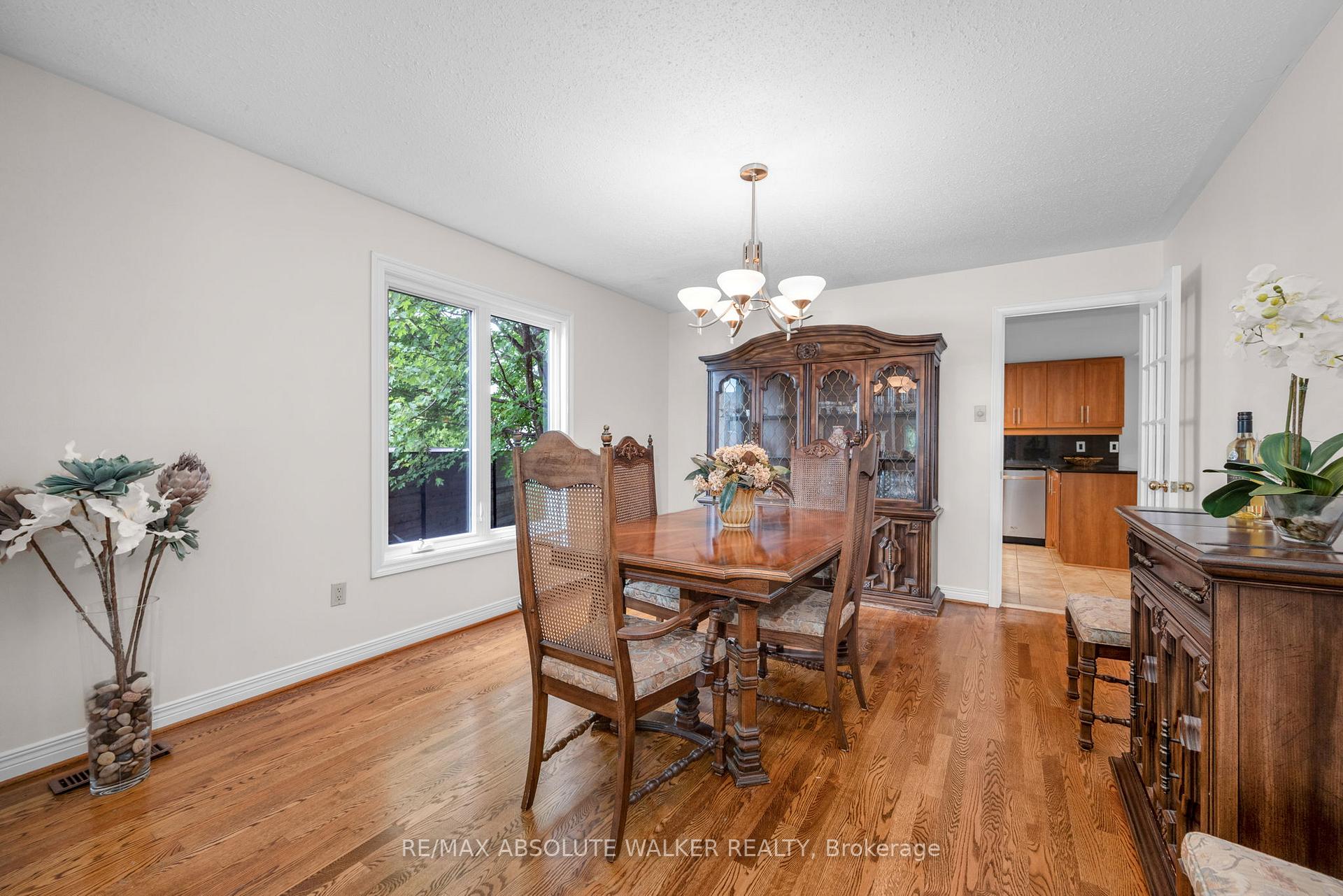 Photo 7 of 9 Baslaw Drive, Ottawa, Hunt Club Park — HOMEH