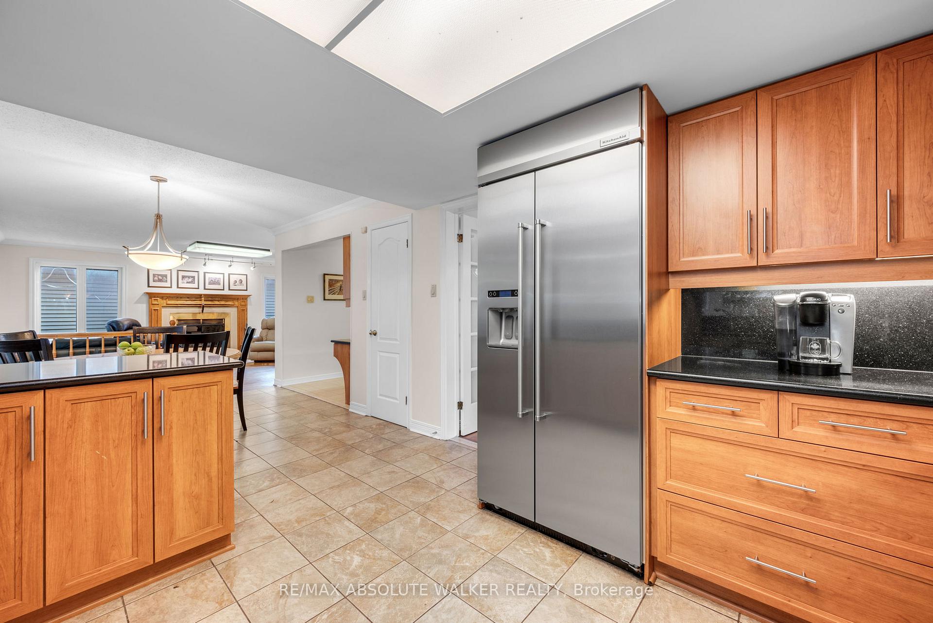 Photo 11 of 9 Baslaw Drive, Ottawa, Hunt Club Park — HOMEH