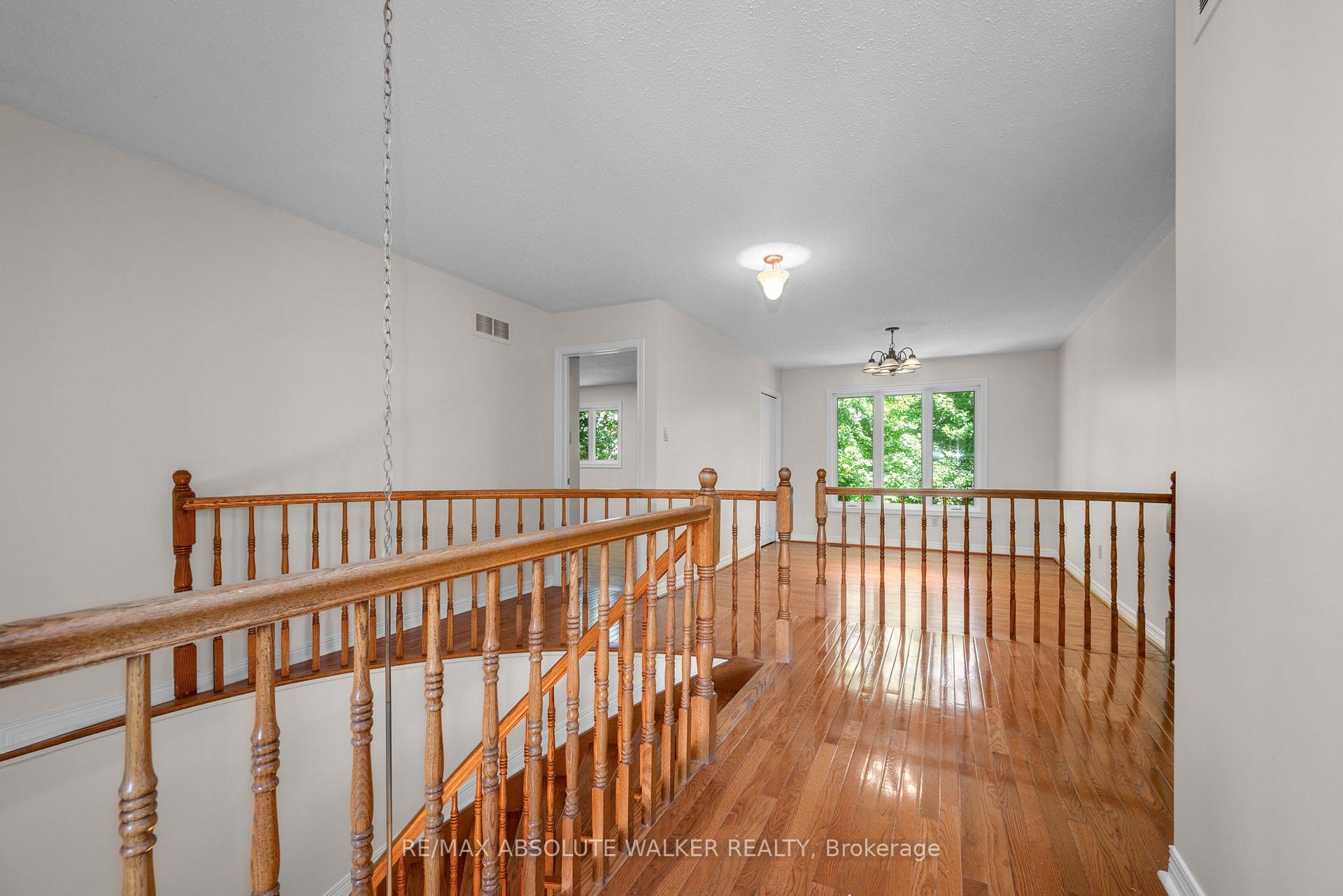 Photo 24 of 9 Baslaw Drive, Ottawa, Hunt Club Park — HOMEH