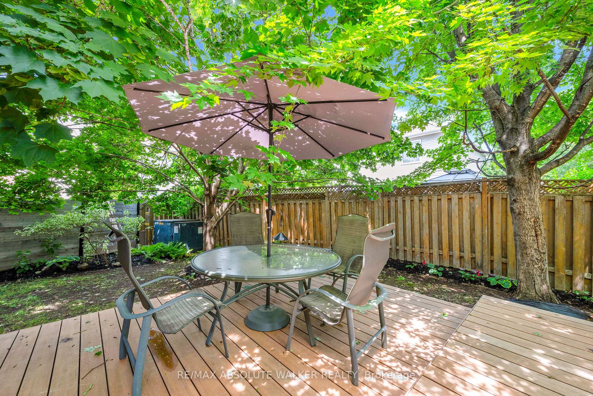 Photo 42 of 9 Baslaw Drive, Ottawa, Hunt Club Park — HOMEH