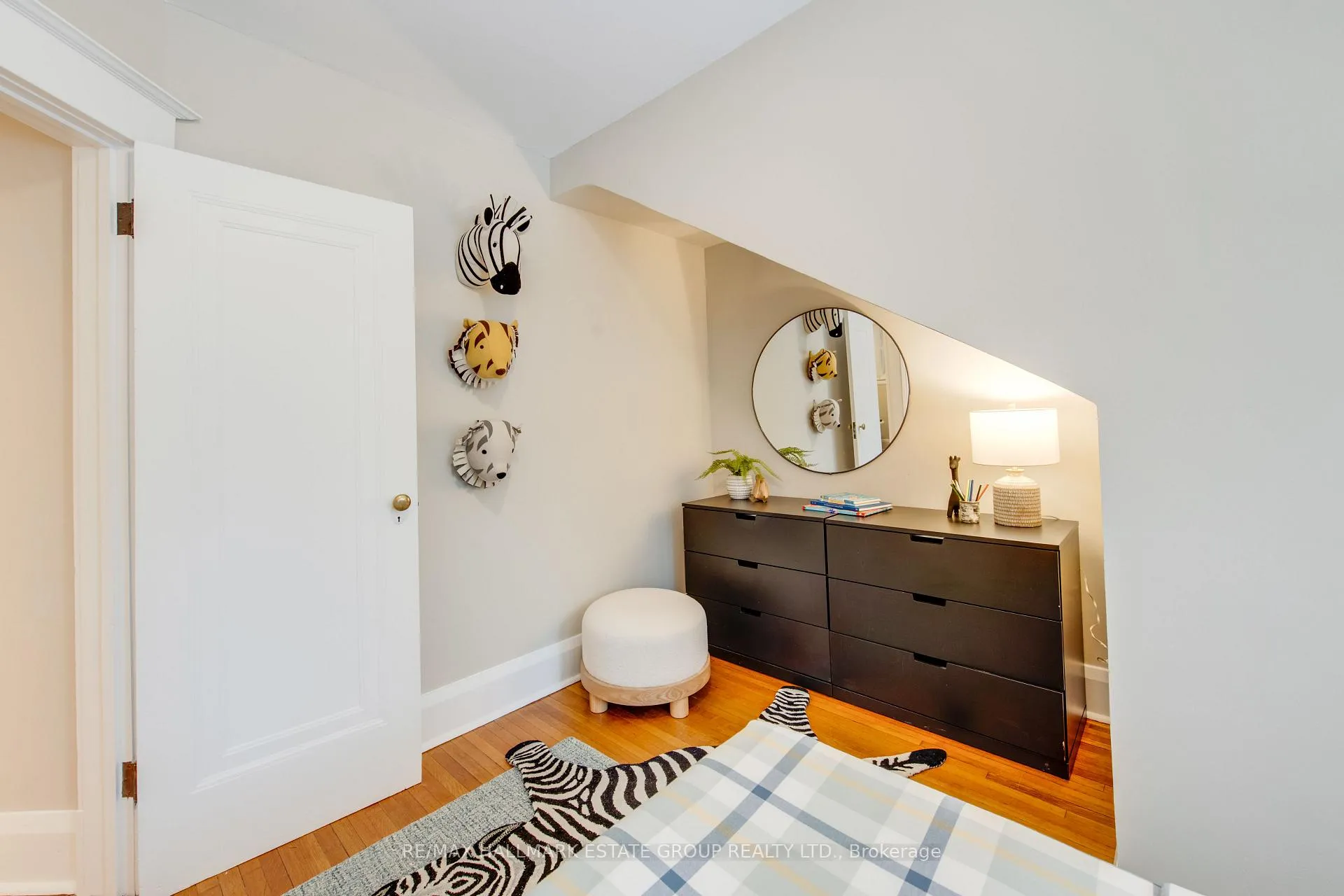 Photo 29 of 49 Highcroft Road, Toronto, Woodbine Corridor — HOMEH