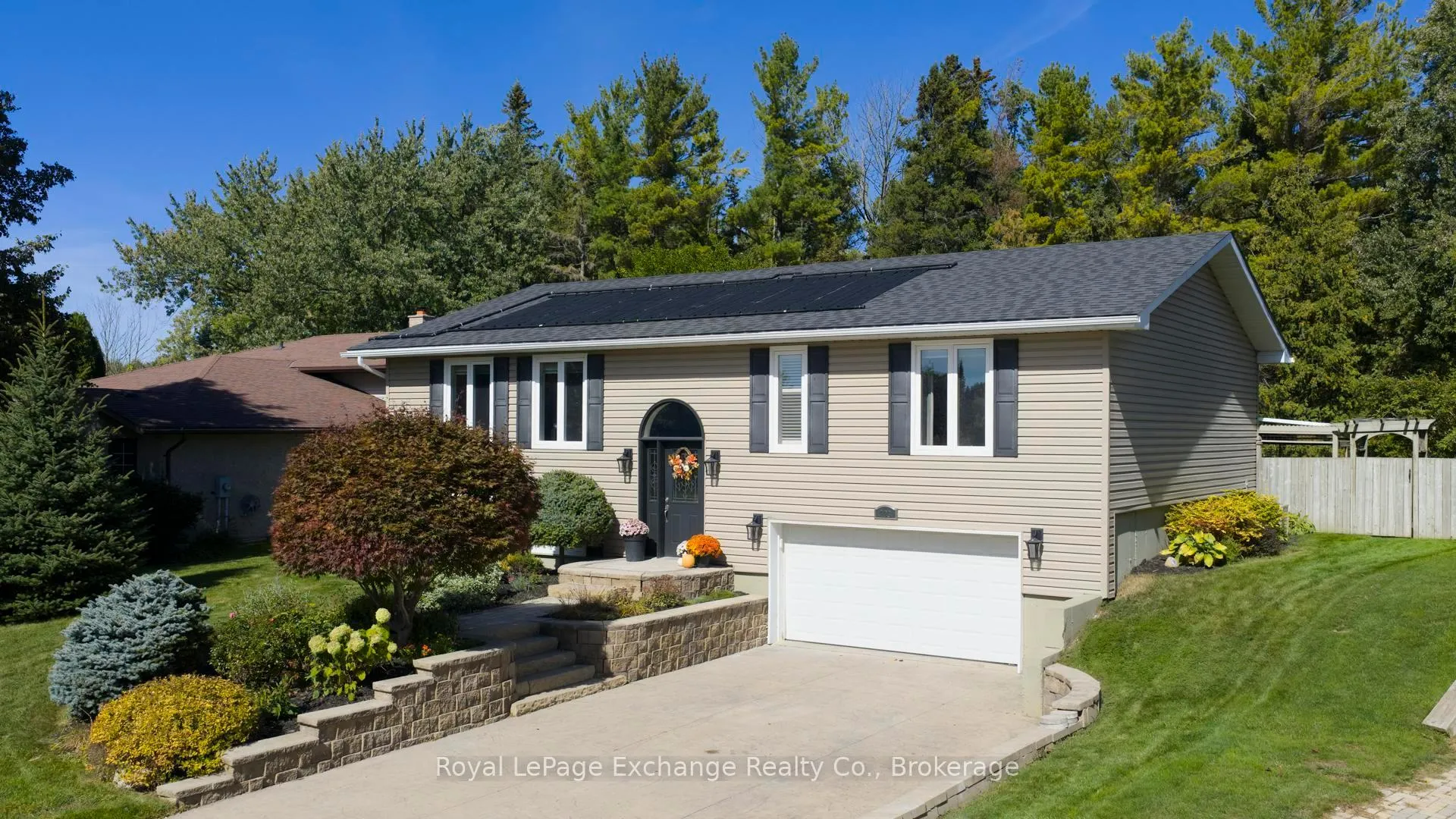 Photo 1 of 723 Goldie Crescent, Kincardine — HOMEH