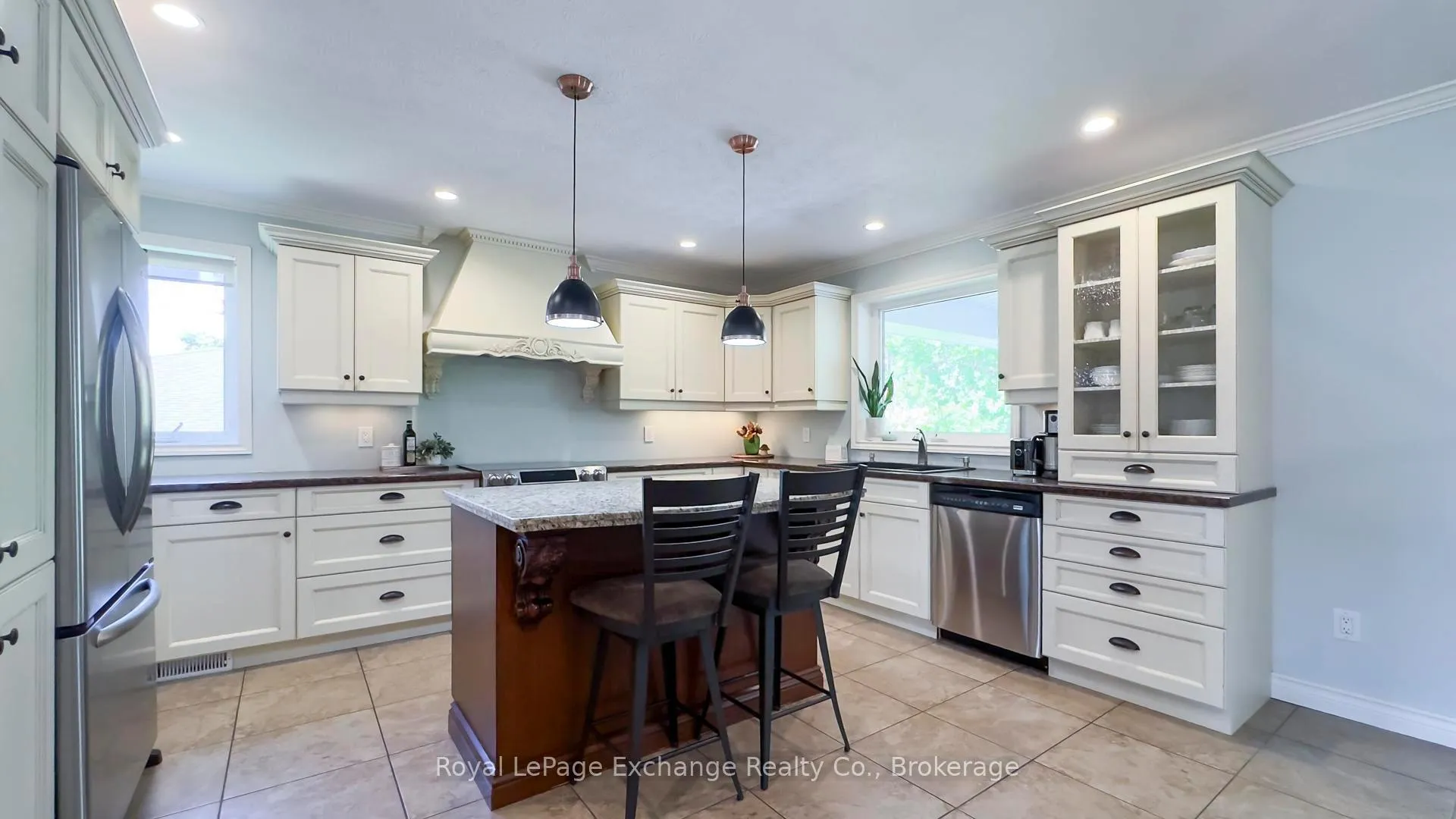 Photo 19 of 723 Goldie Crescent, Kincardine — HOMEH