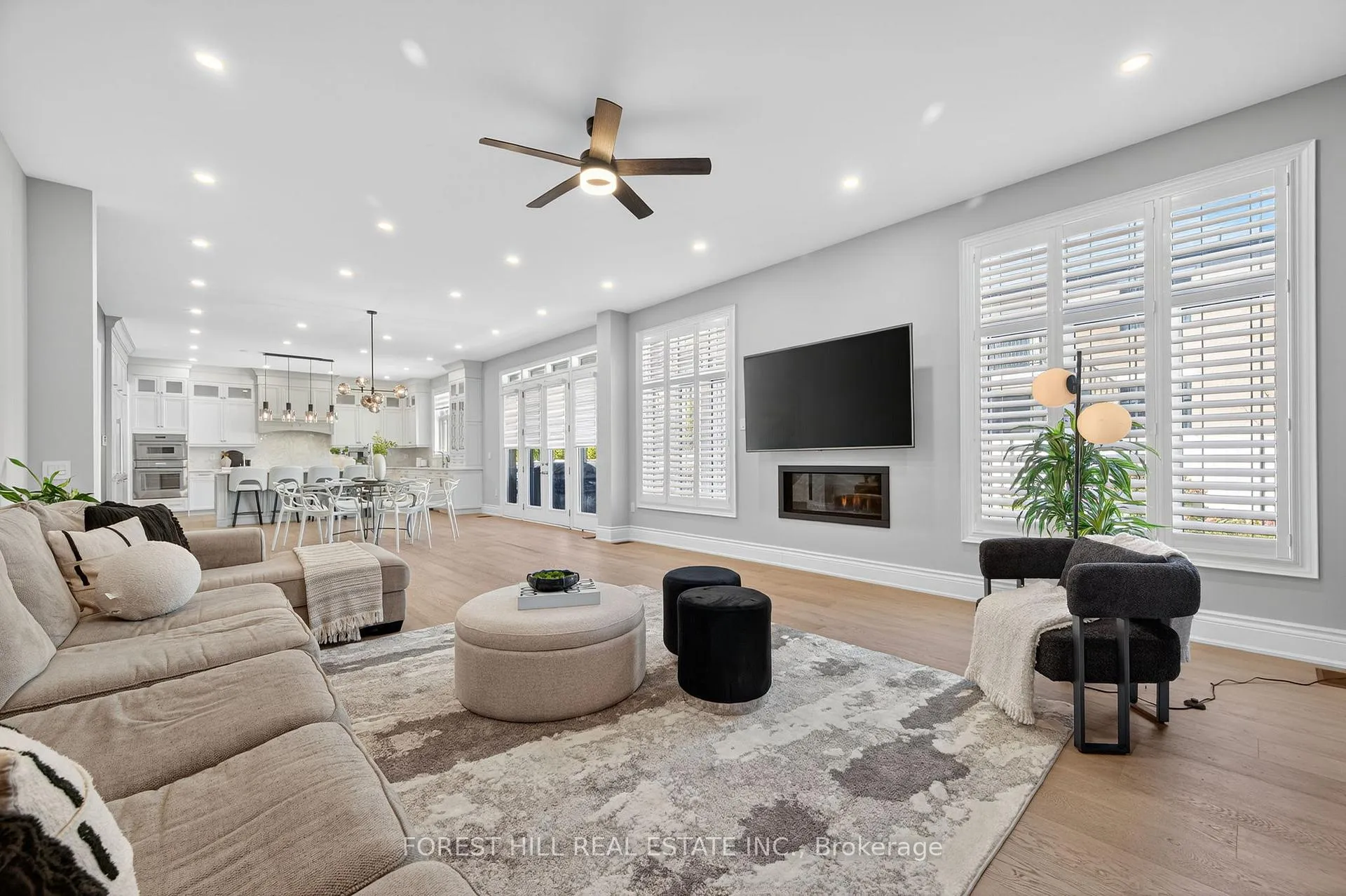 Photo 26 of 71 Sofia Olivia Crescent, Vaughan, Patterson — HOMEH