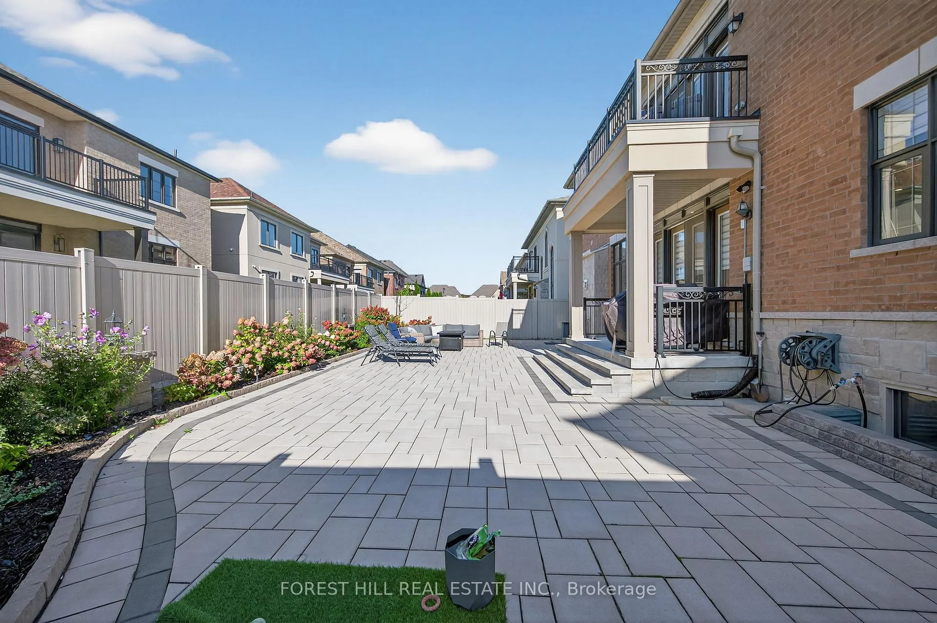 Photo 46 of 71 Sofia Olivia Crescent, Vaughan, Patterson — HOMEH