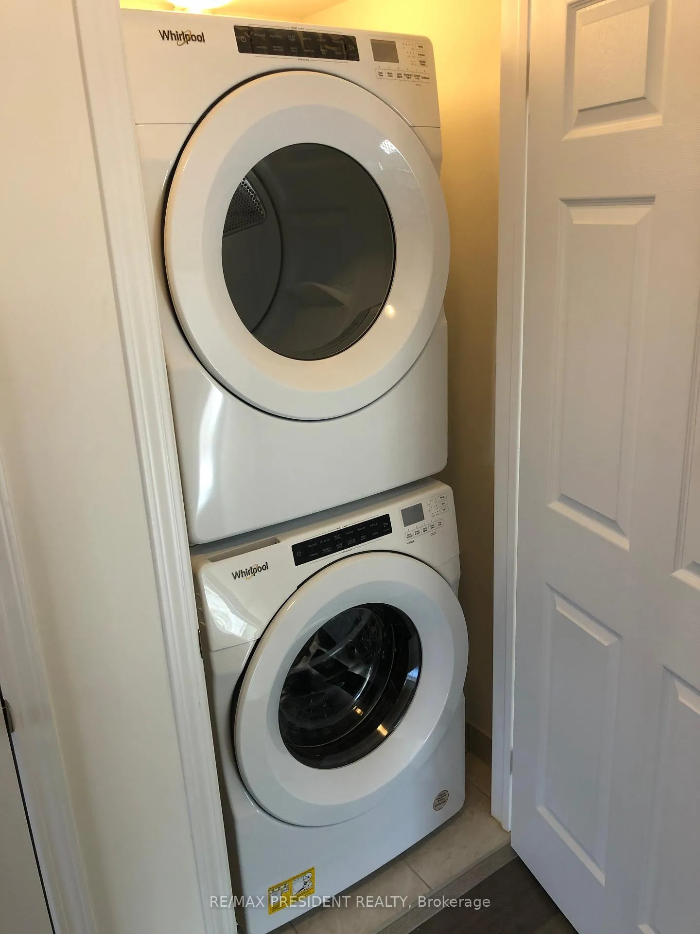 Photo 10 of Unit 2, 630 Rexdale Boulevard, Etobicoke, West Humber-Clairville — HOMEH