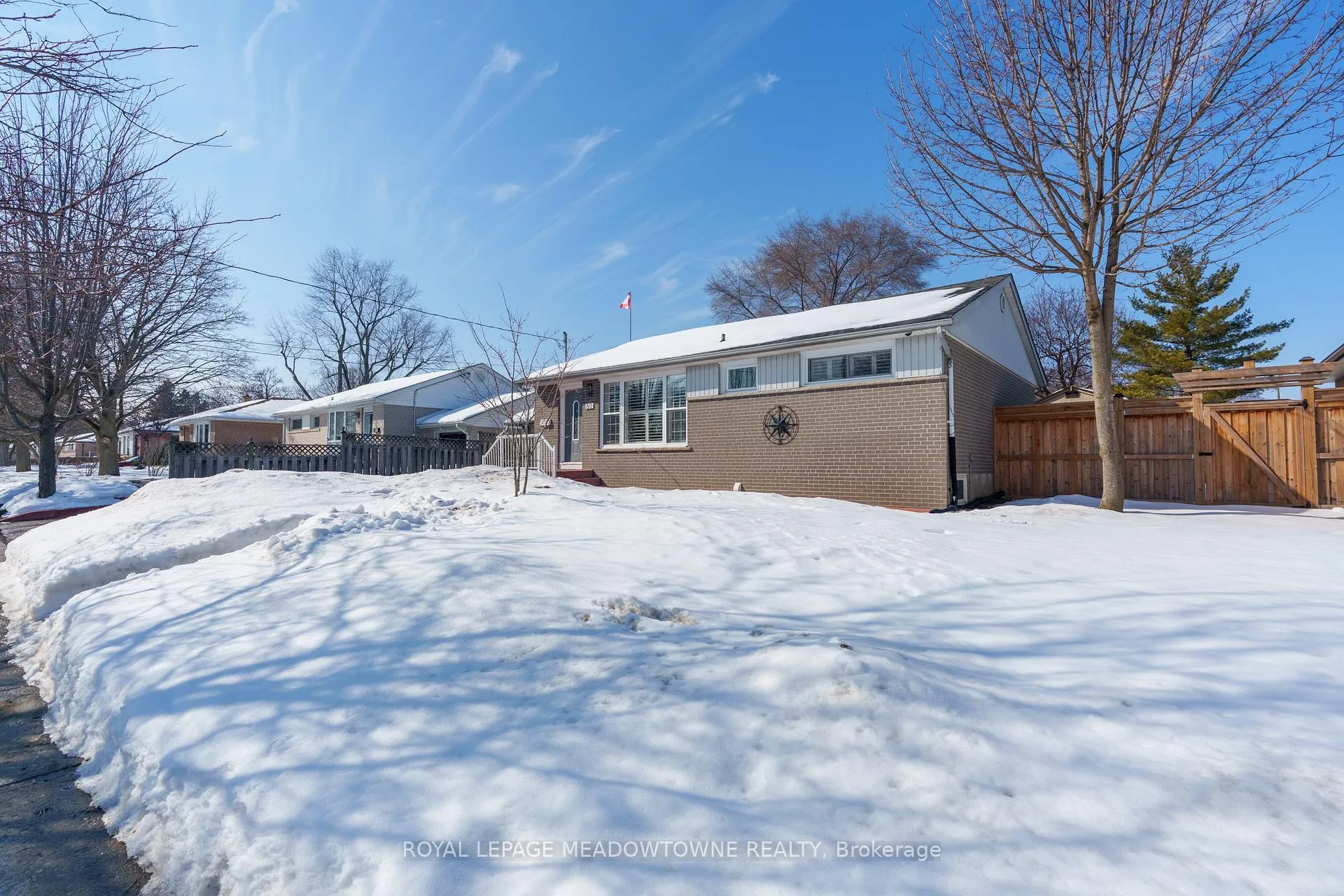 Photo 2 of 80 Sargent Road, Halton Hills, Georgetown — HOMEH