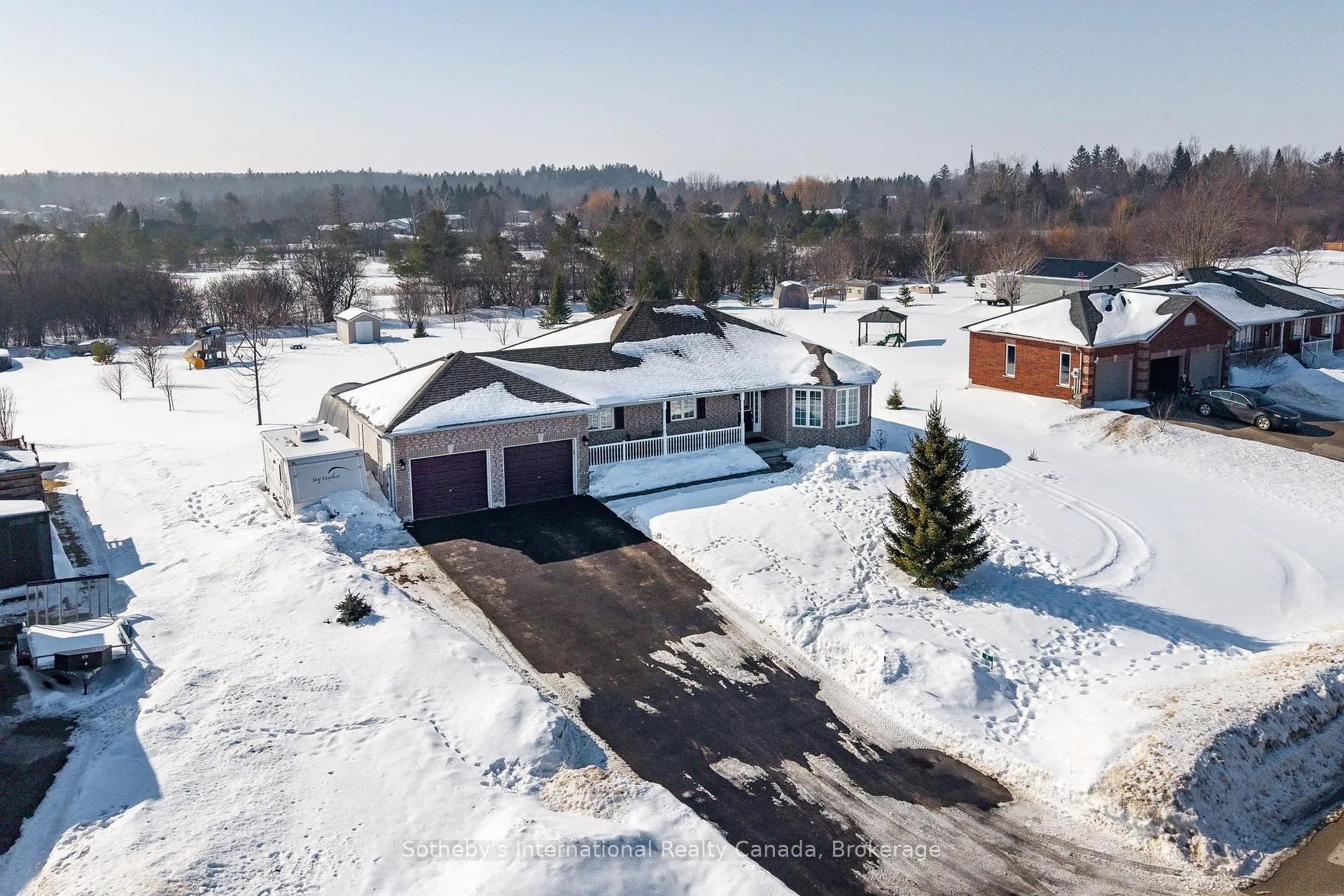 Photo 2 of 8 Hall Street, Springwater, Phelpston — HOMEH