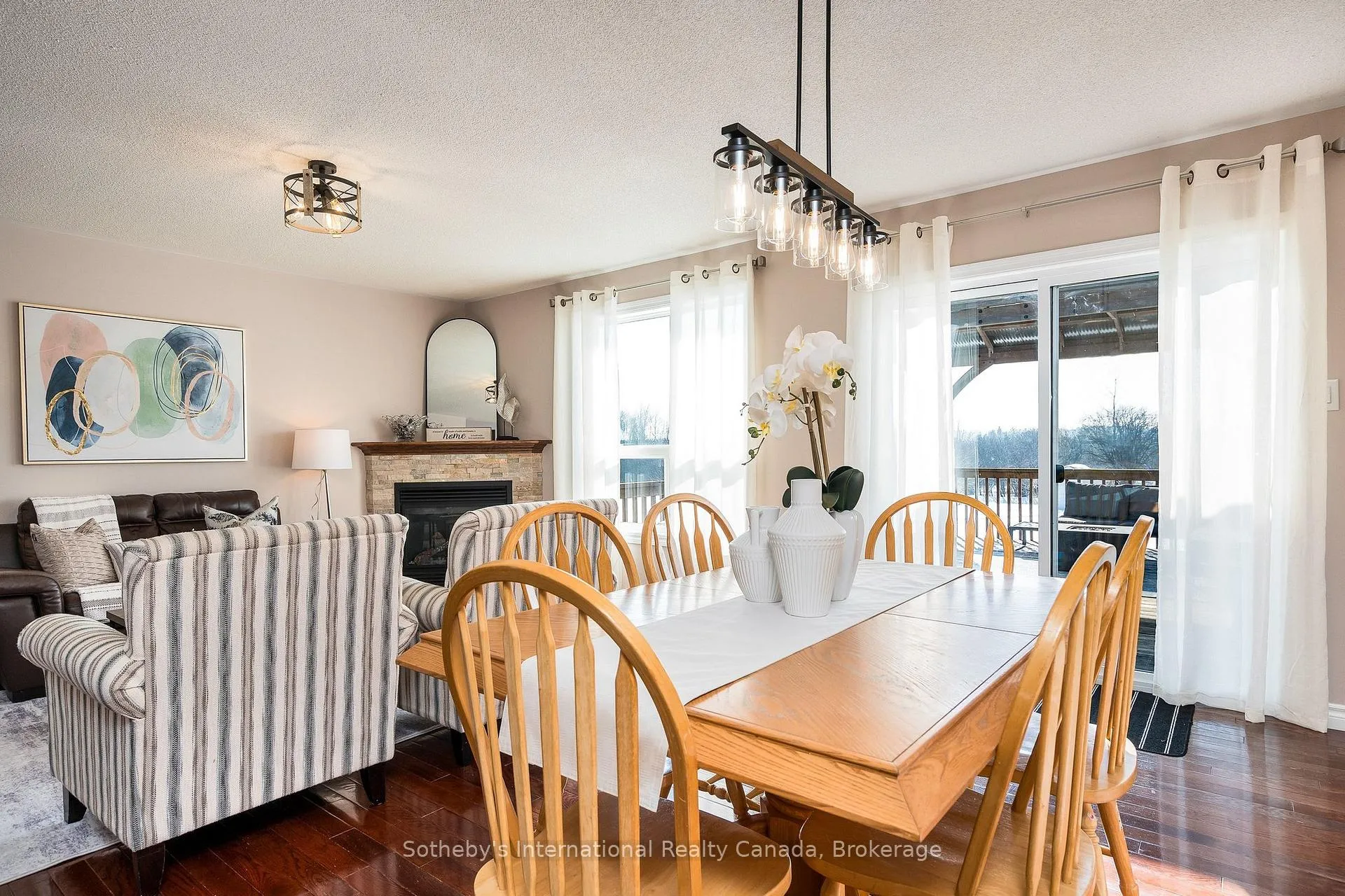 Photo 10 of 8 Hall Street, Springwater, Phelpston — HOMEH