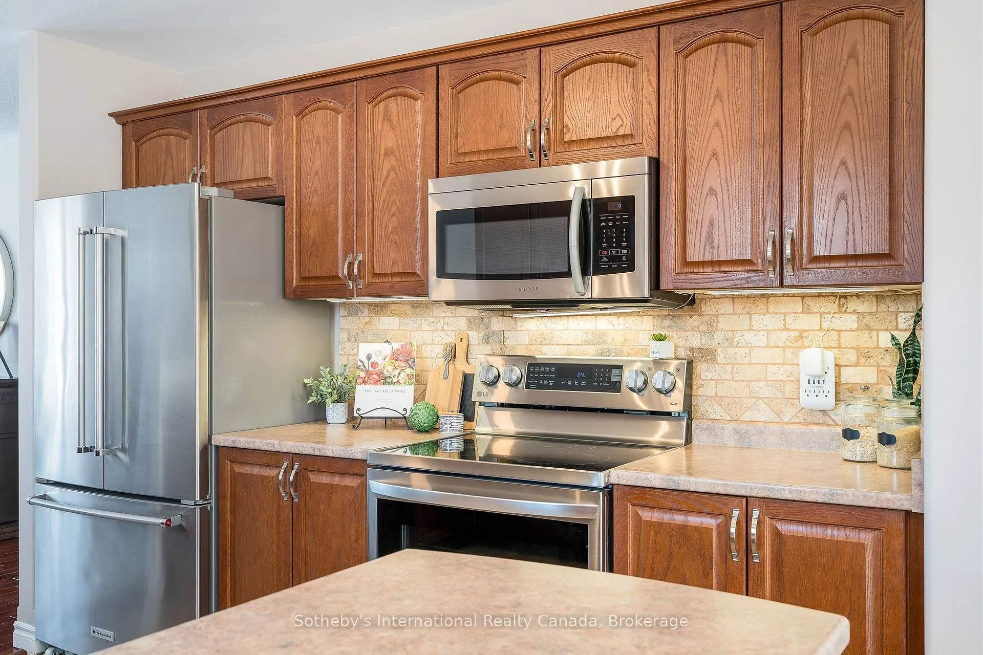 Photo 13 of 8 Hall Street, Springwater, Phelpston — HOMEH
