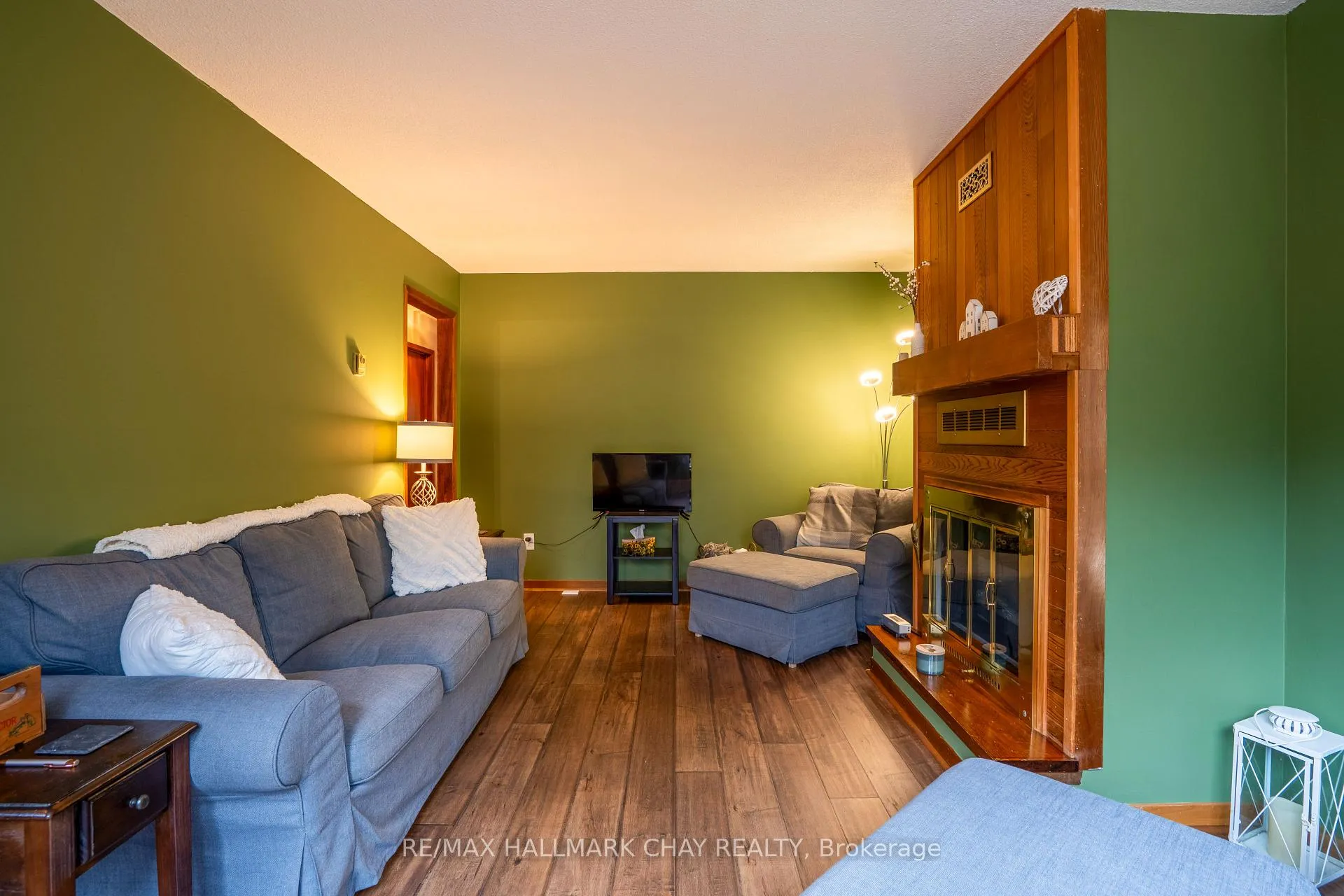 Photo 13 of 86 Oliver Drive, Tiny, Rural Tiny — HOMEH