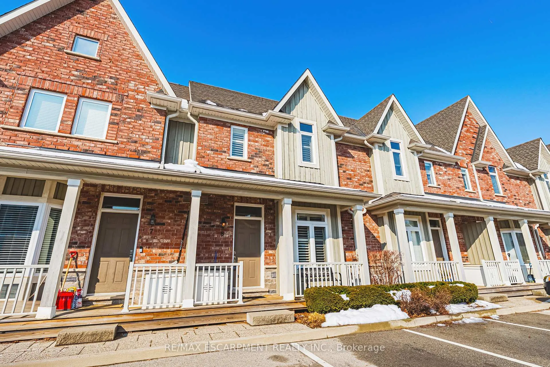 Photo 1 of Unit 8, 4115 Upper Middle Road, Burlington, Rose — HOMEH