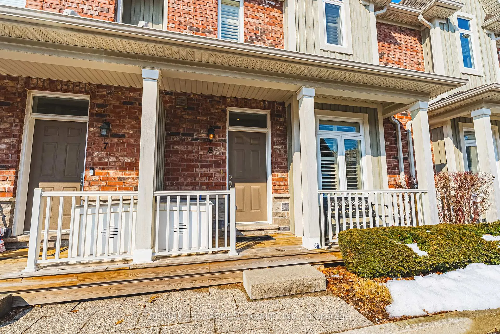 Photo 2 of Unit 8, 4115 Upper Middle Road, Burlington, Rose — HOMEH