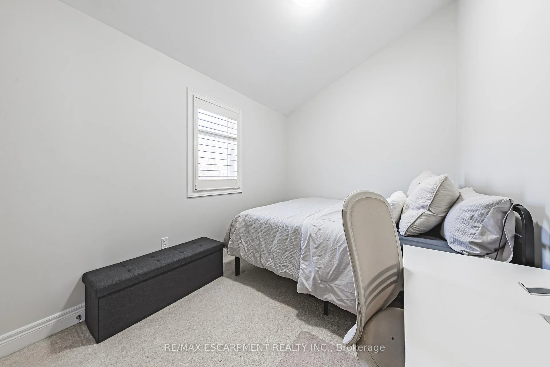 Photo 18 of Unit 8, 4115 Upper Middle Road, Burlington, Rose — HOMEH