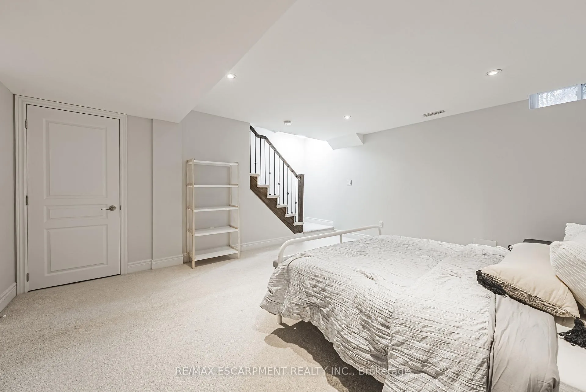 Photo 22 of Unit 8, 4115 Upper Middle Road, Burlington, Rose — HOMEH