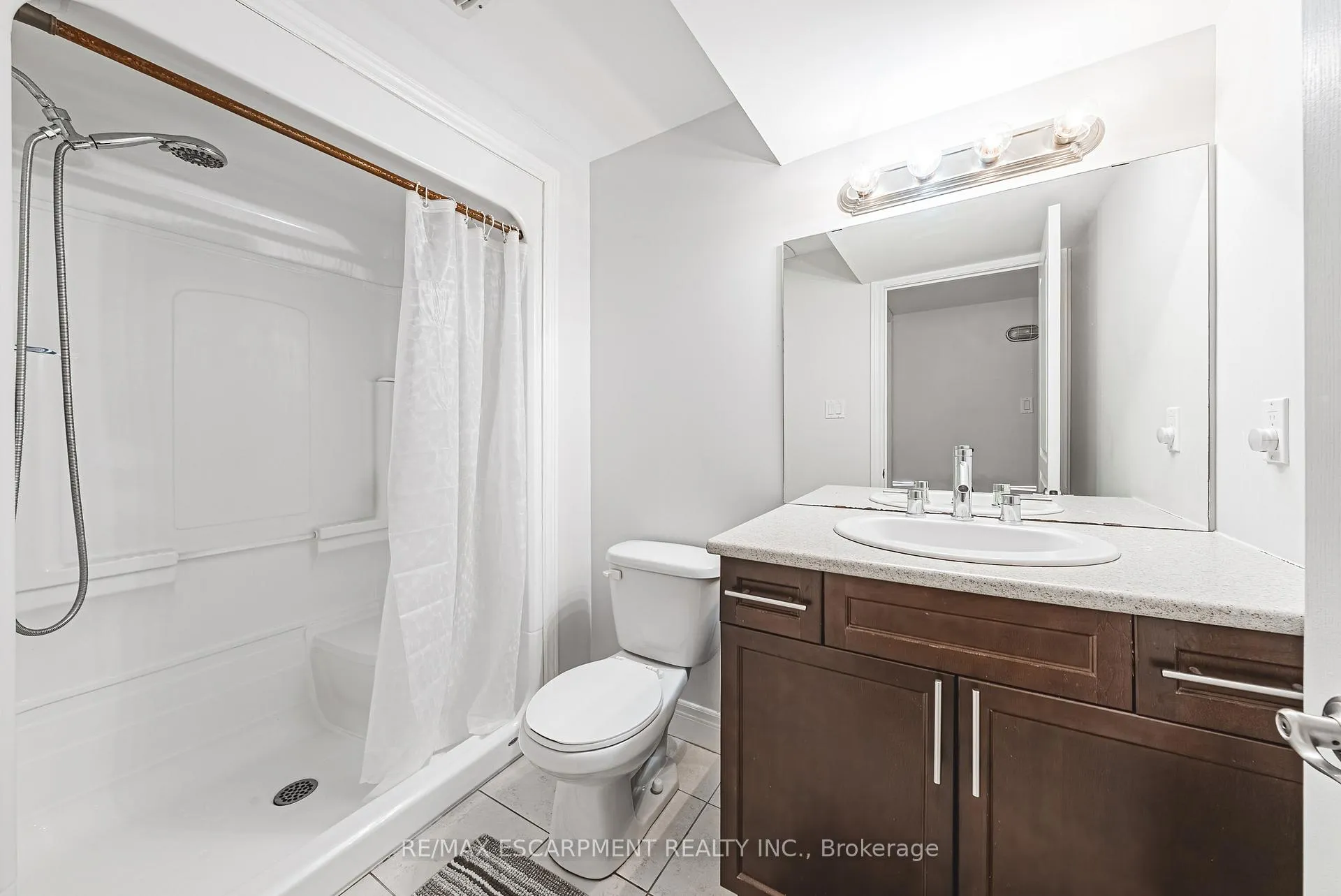 Photo 24 of Unit 8, 4115 Upper Middle Road, Burlington, Rose — HOMEH