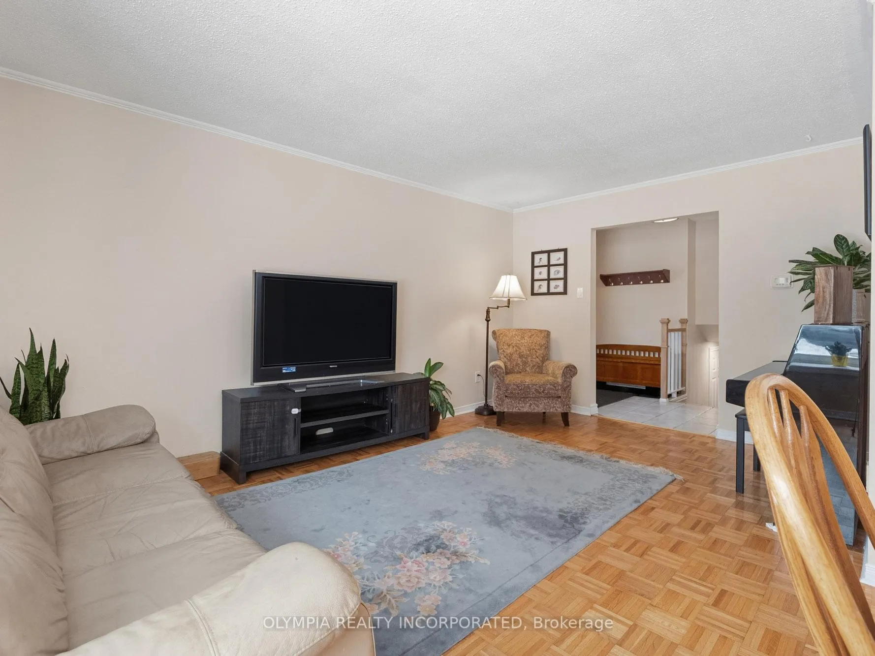 Photo 7 of 148 Leaside Drive, Welland, N. Welland — HOMEH