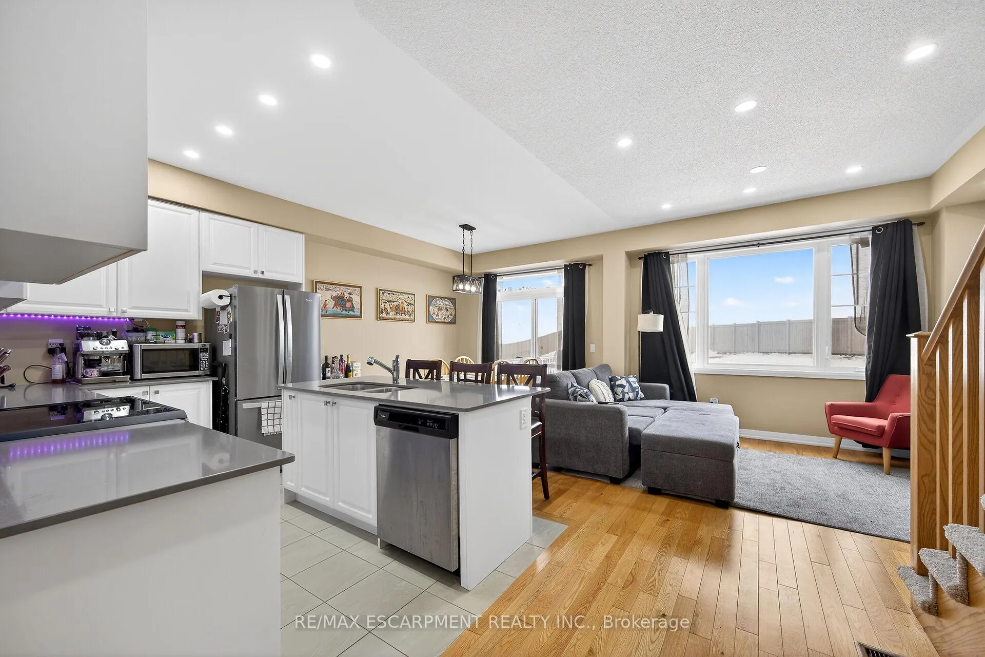 Photo 10 of 267 Provident Way, Hamilton, Mount Hope — HOMEH
