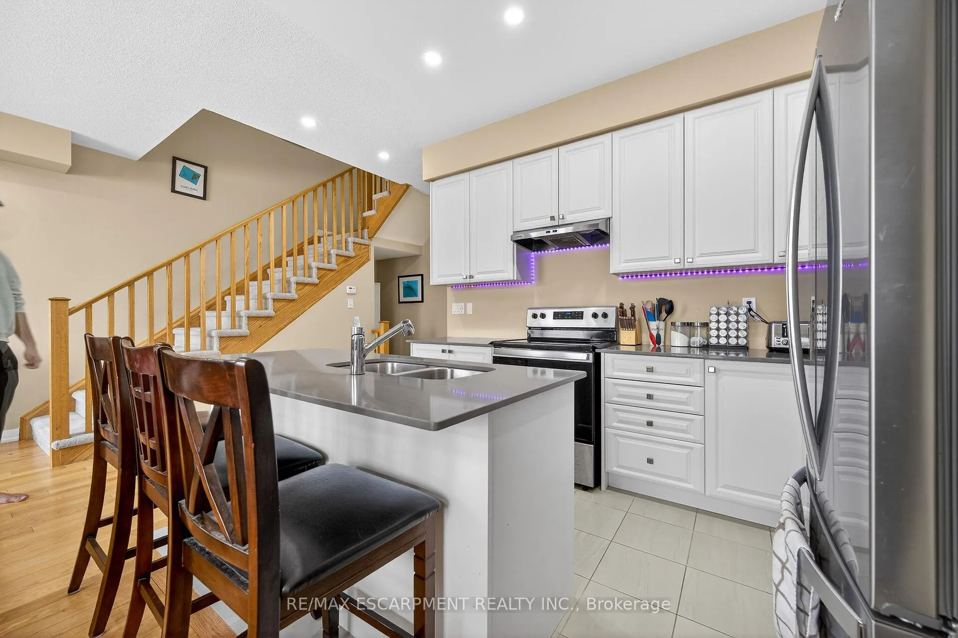 Photo 12 of 267 Provident Way, Hamilton, Mount Hope — HOMEH