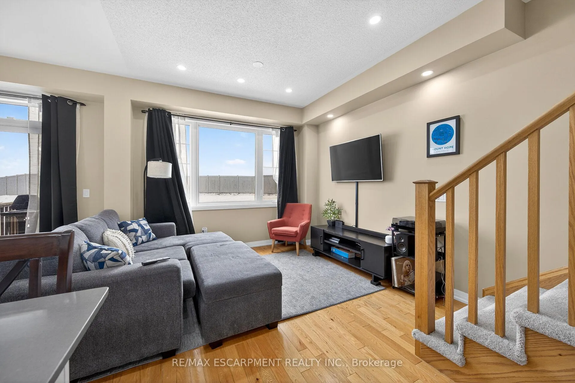 Photo 22 of 267 Provident Way, Hamilton, Mount Hope — HOMEH