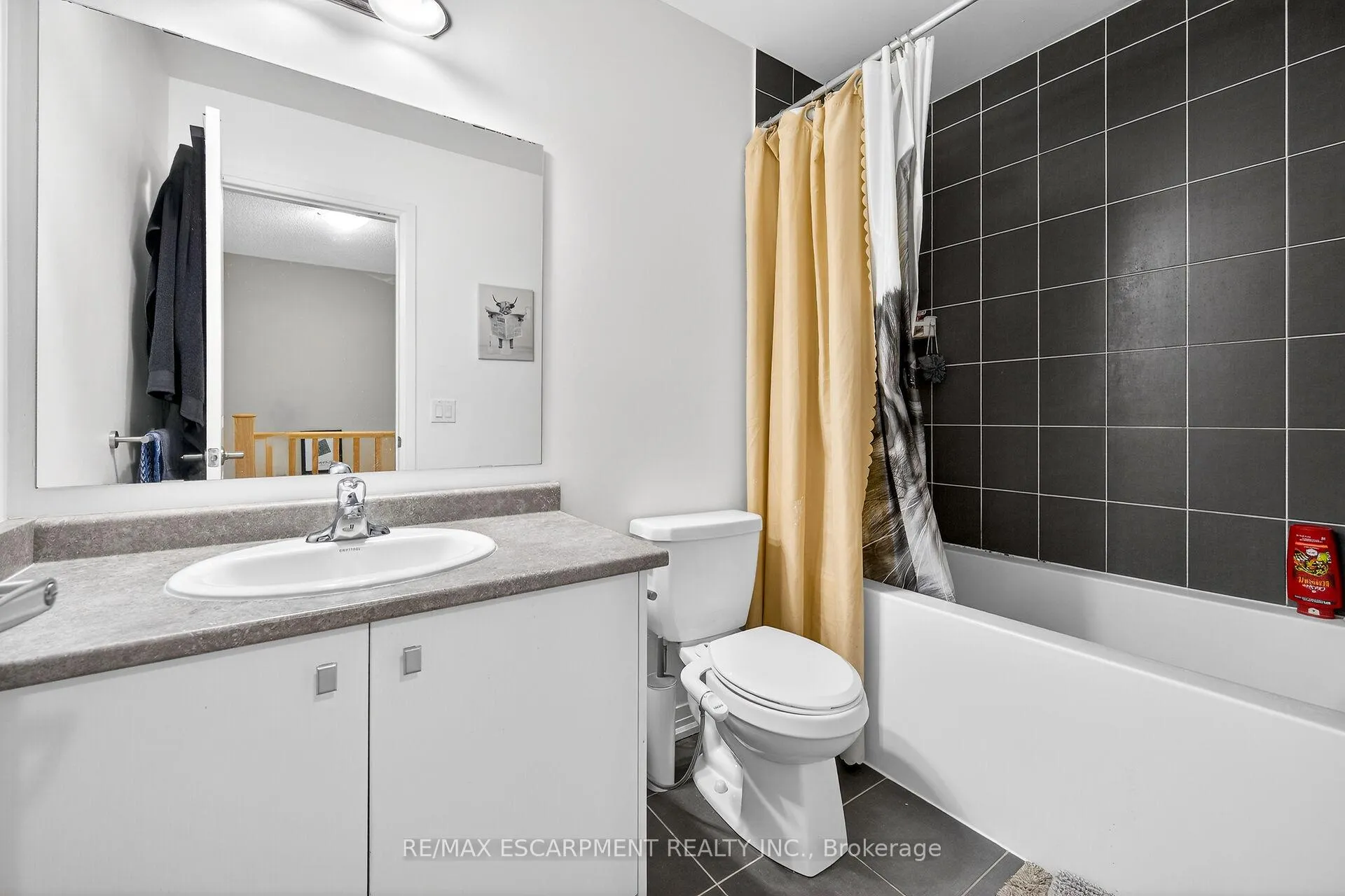 Photo 38 of 267 Provident Way, Hamilton, Mount Hope — HOMEH