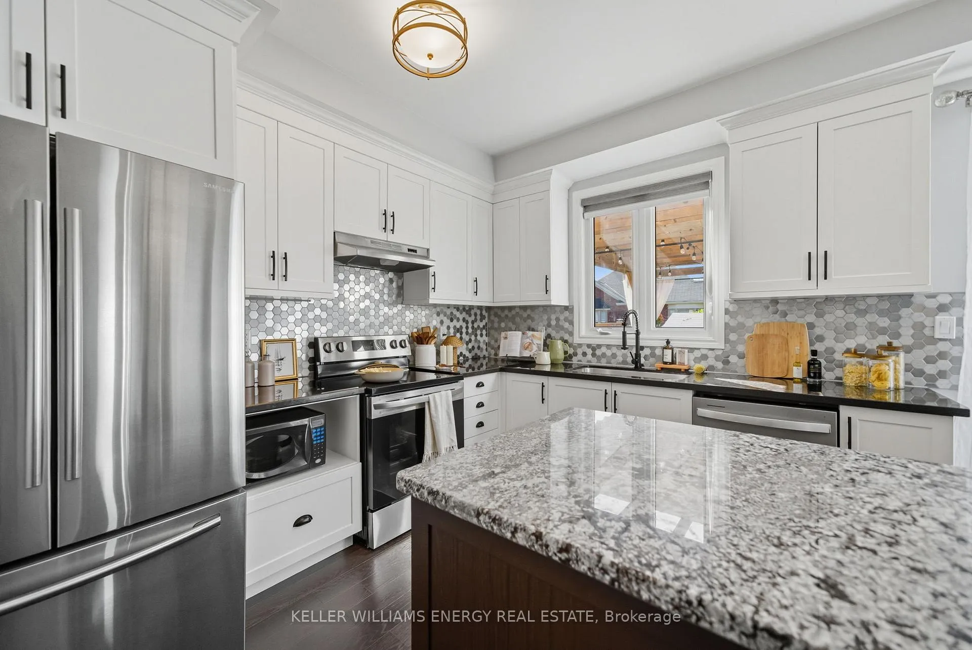 Photo 7 of 192 Varcoe Road, Clarington, Courtice — HOMEH