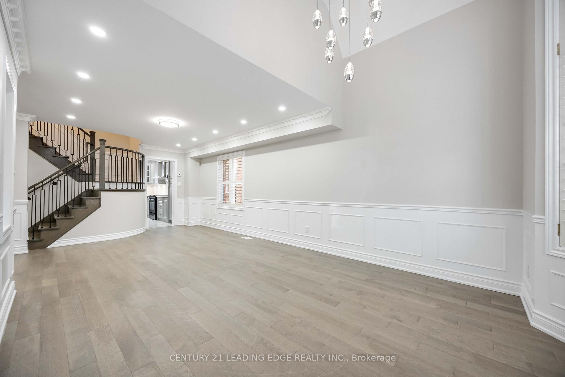 Photo 5 of 4 Primrose Path Crescent, Markham, Legacy — HOMEH