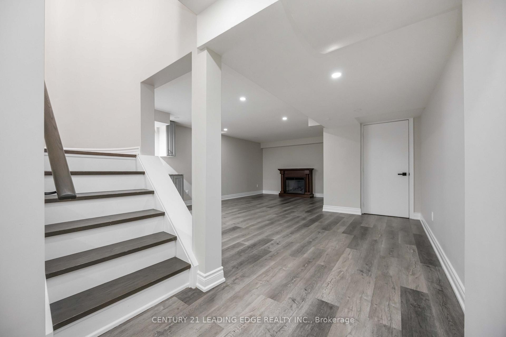 Photo 25 of 4 Primrose Path Crescent, Markham, Legacy — HOMEH