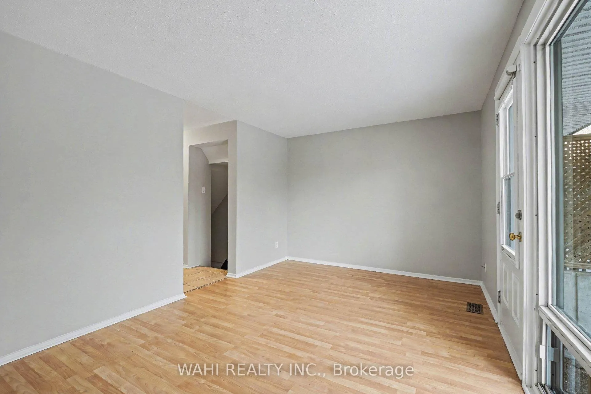 Photo 4 of Unit K, 53 Sumac Street, Ottawa, Beacon Hill South — HOMEH
