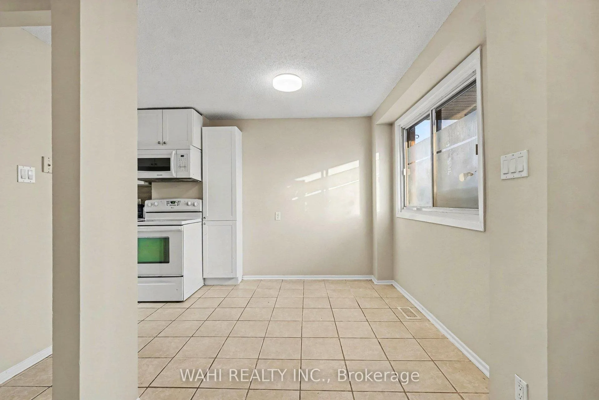 Photo 10 of Unit K, 53 Sumac Street, Ottawa, Beacon Hill South — HOMEH