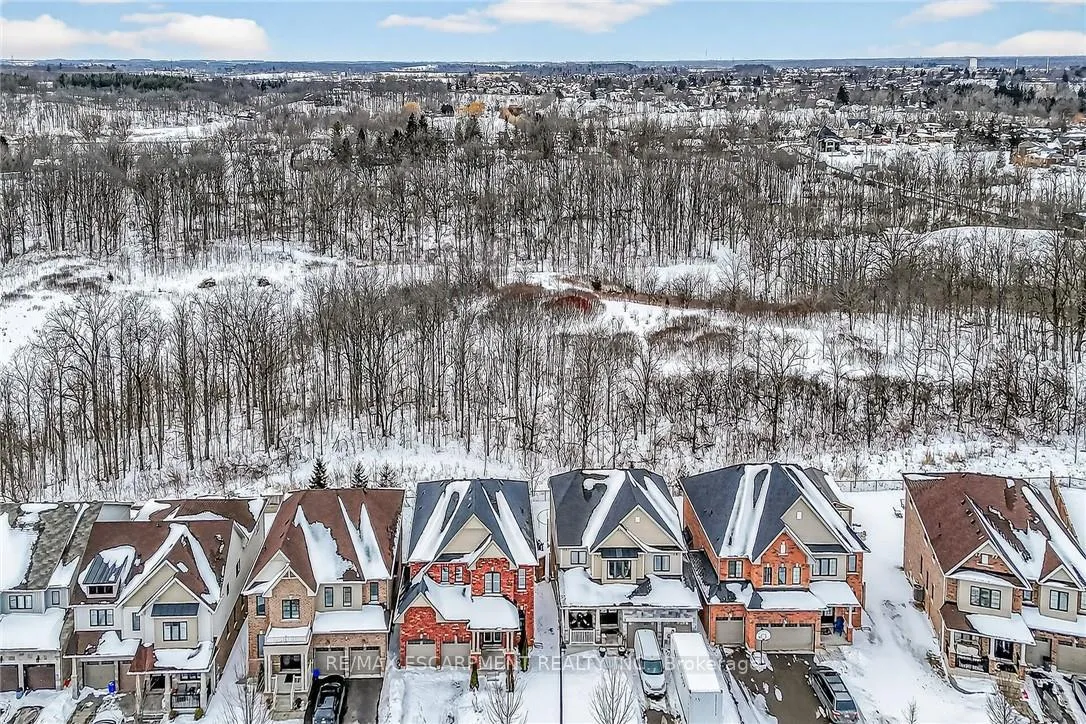 Photo 50 of 17 Larry Crescent, Haldimand — HOMEH