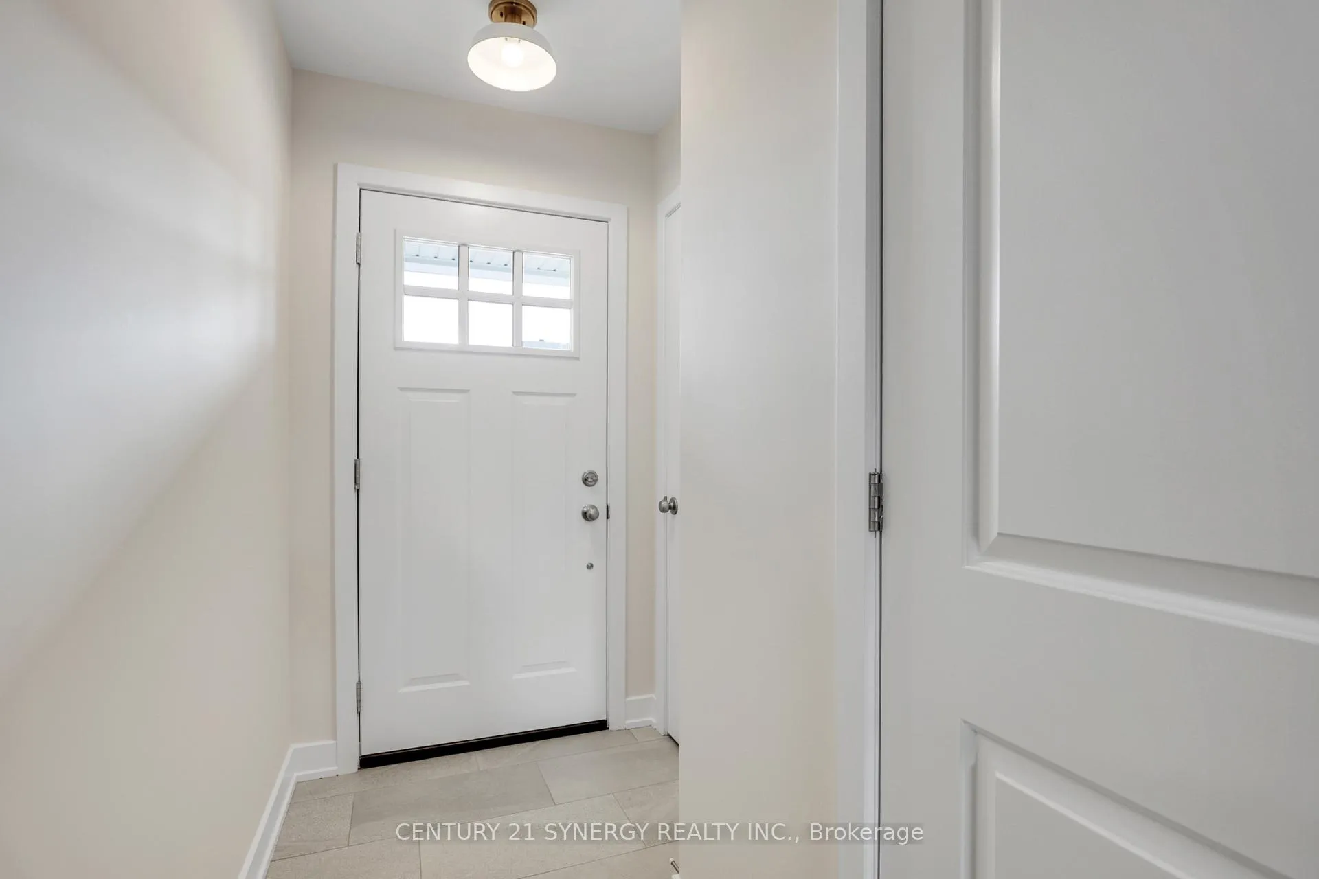 Photo 4 of 91 Staples Boulevard, Smiths Falls — HOMEH