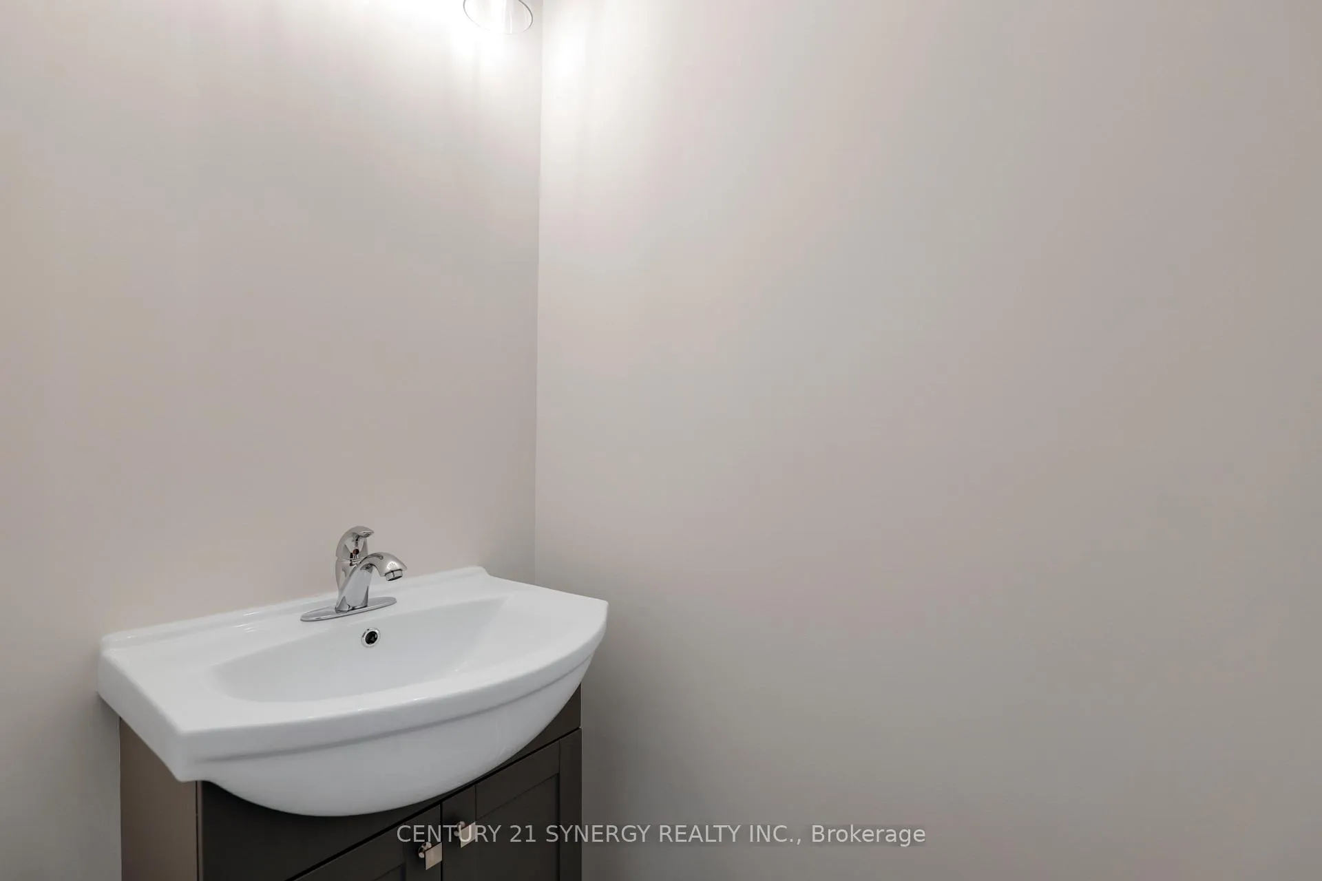 Photo 6 of 91 Staples Boulevard, Smiths Falls — HOMEH