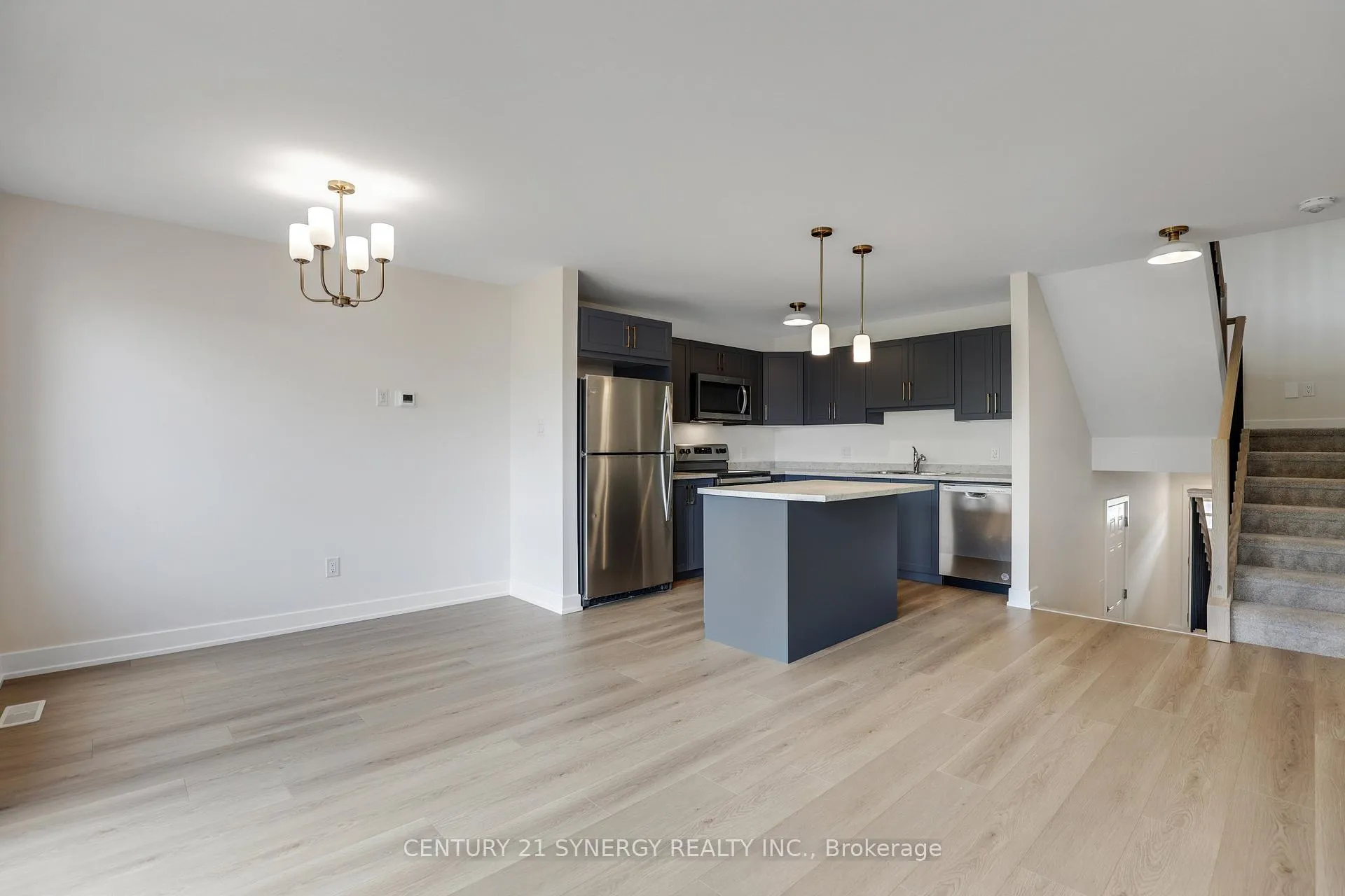 Photo 12 of 91 Staples Boulevard, Smiths Falls — HOMEH
