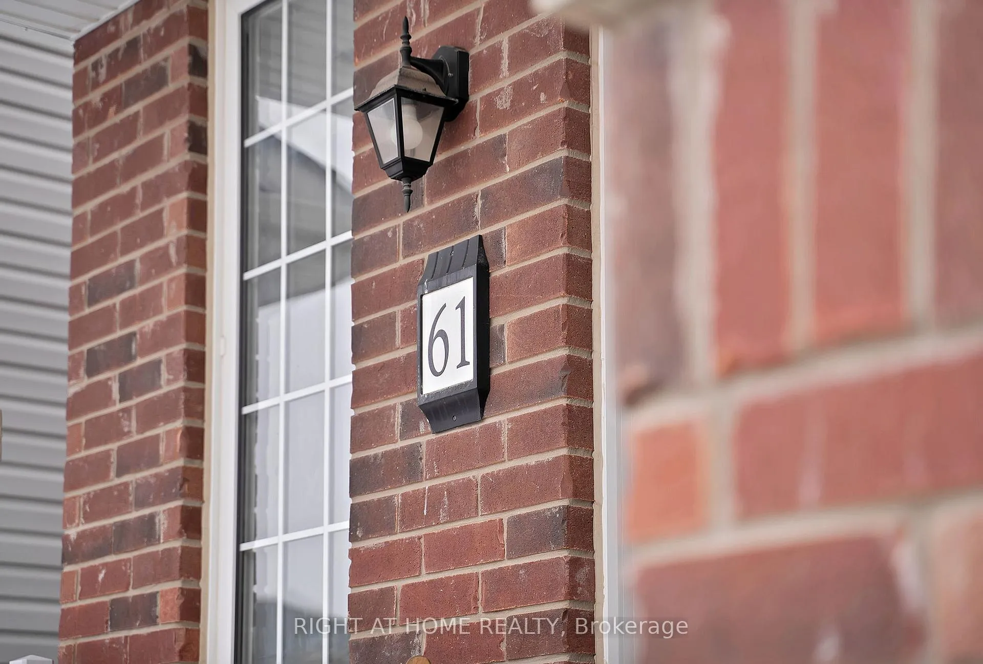 Photo 5 of 61 Alexandra Drive, Thorold, Hurricane/Merrittville — HOMEH