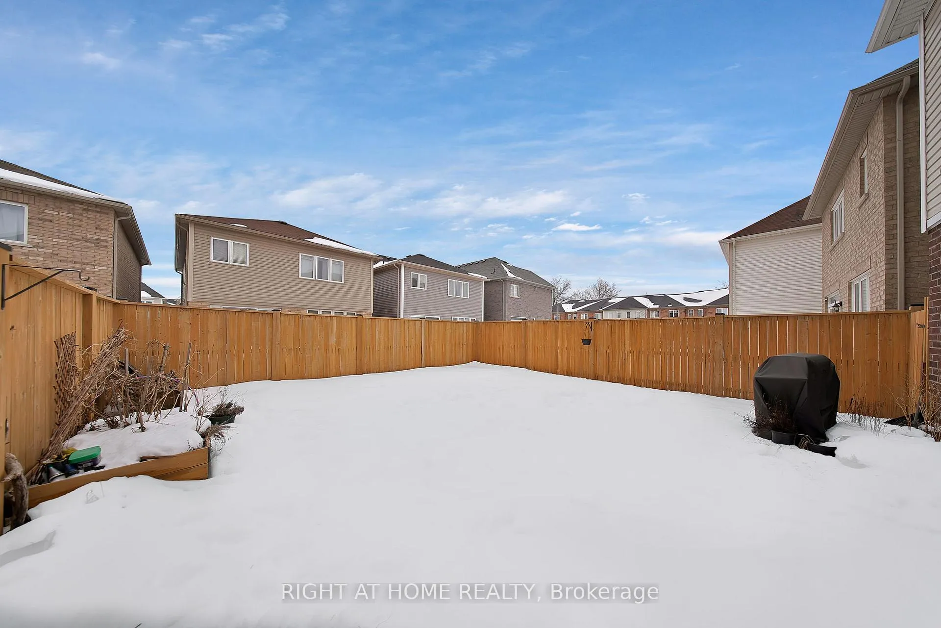 Photo 39 of 61 Alexandra Drive, Thorold, Hurricane/Merrittville — HOMEH