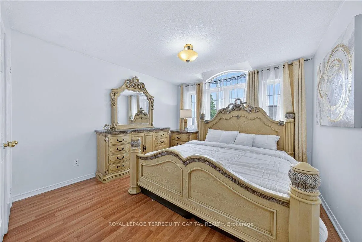 Photo 27 of 200 Yellowood Circle, Vaughan, Maple — HOMEH